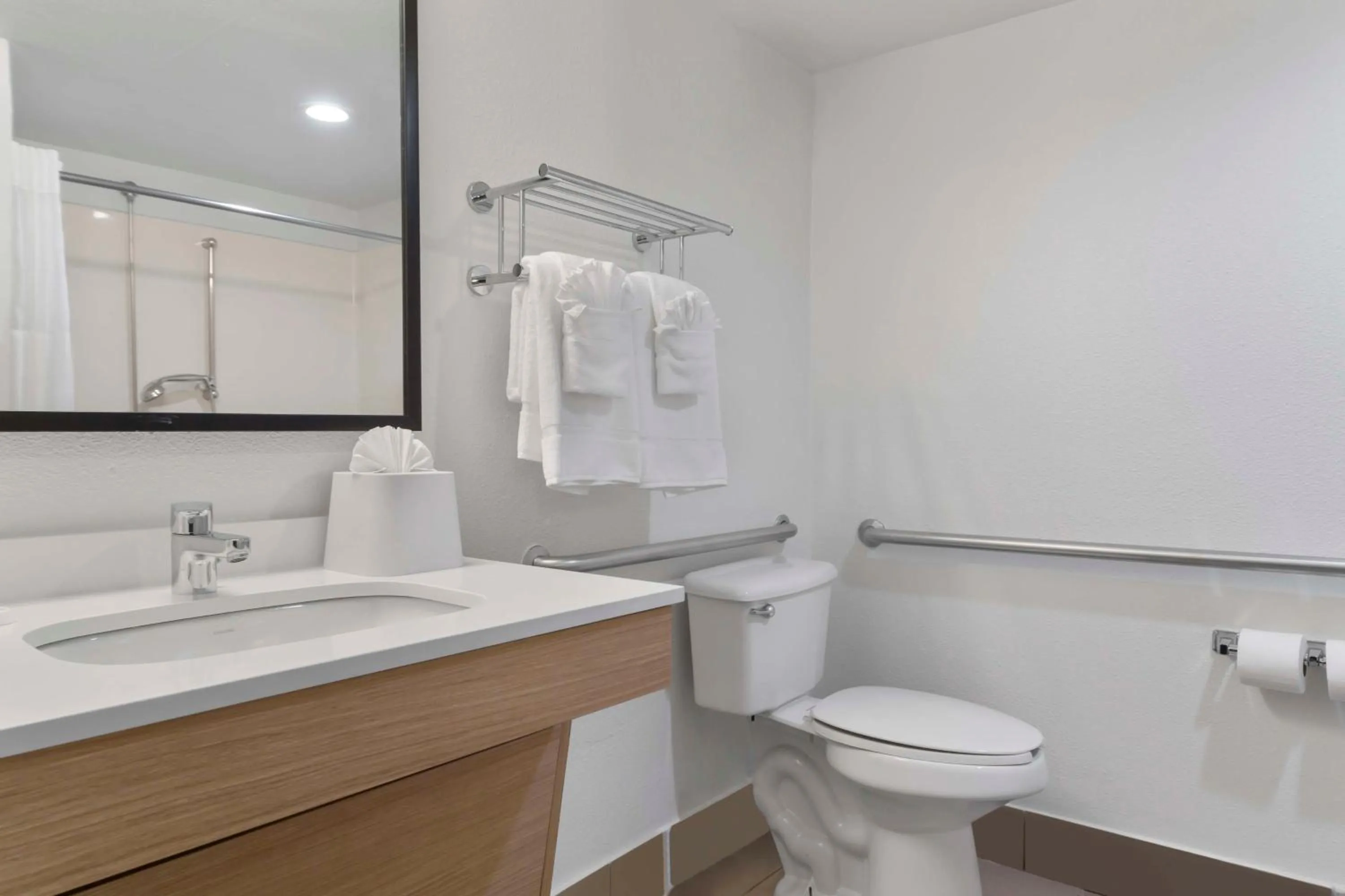 Bathroom in Spark By Hilton Grand Prairie