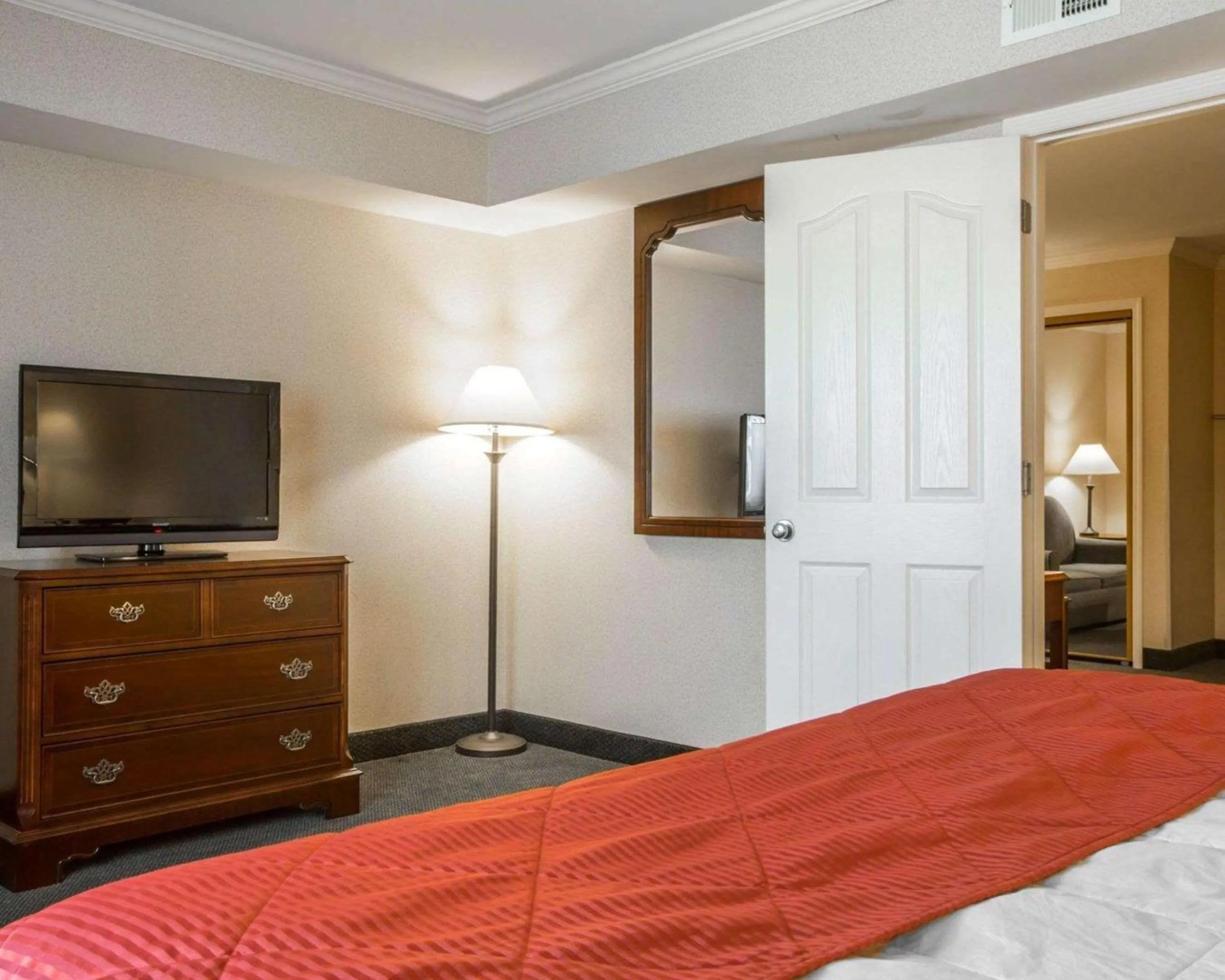 Bedroom, Bed in Clarion Inn & Suites at the Outlets of Lake George