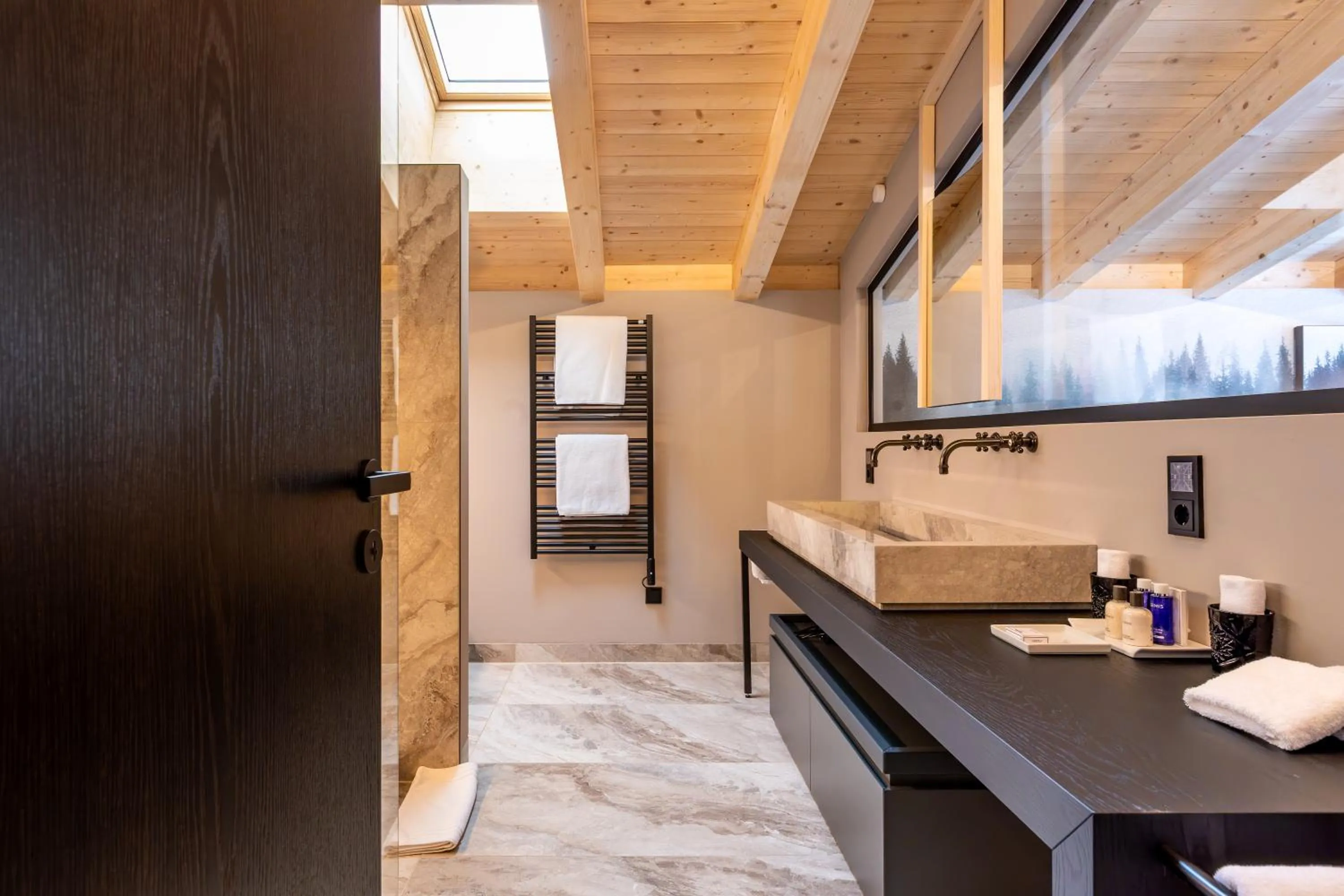 Bathroom in Hotel Madlein