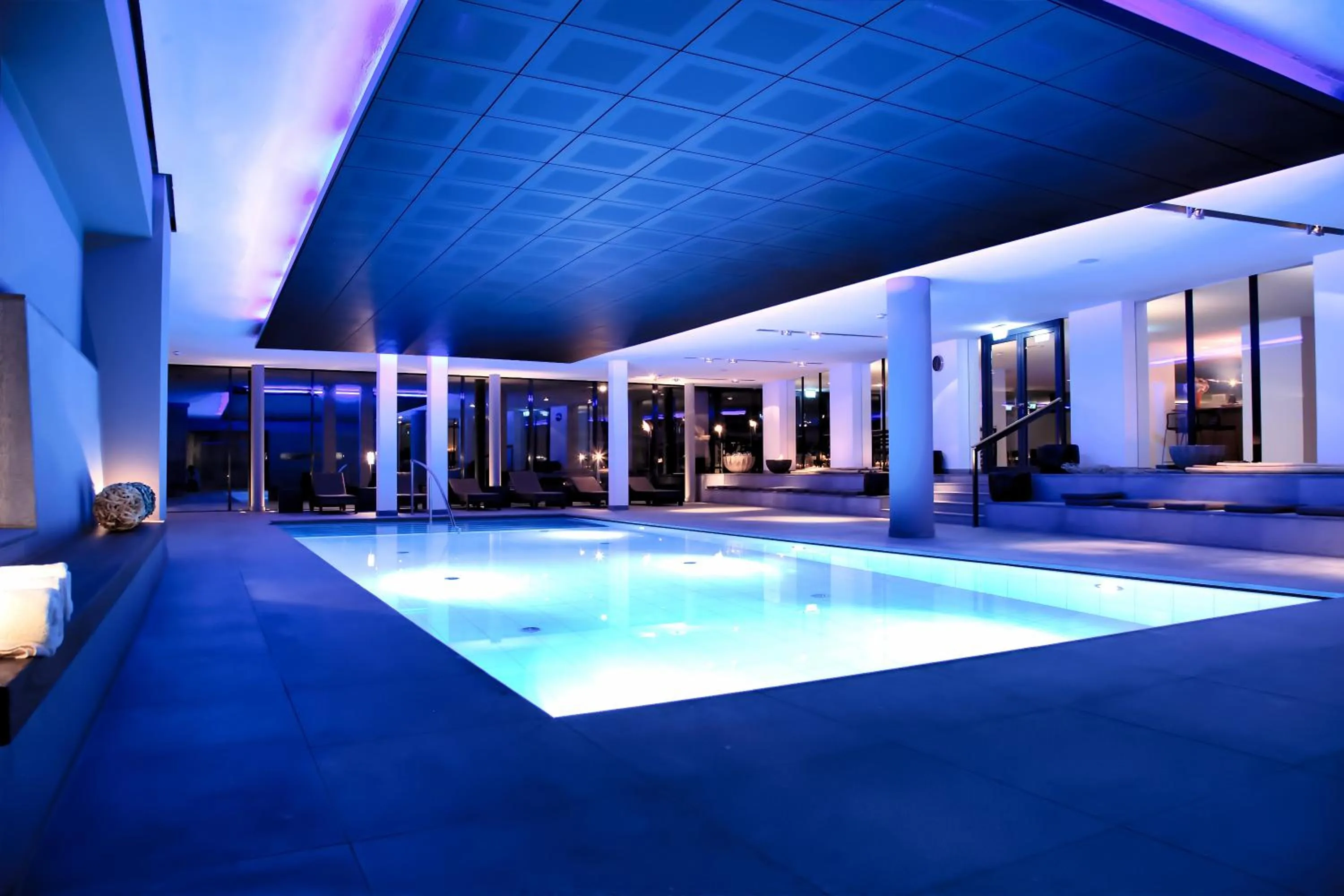 Swimming pool in Hotel Madlein