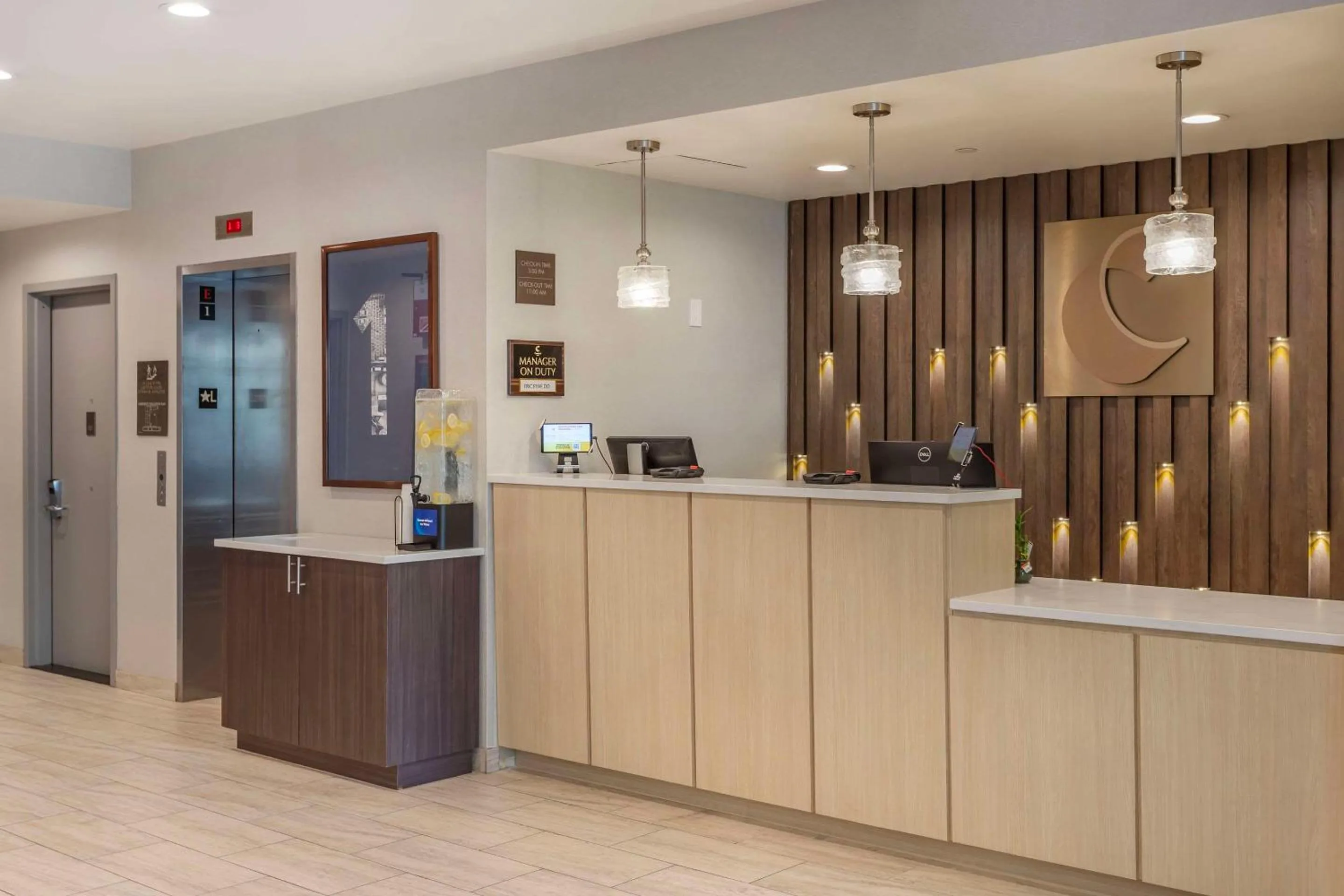 Lobby or reception in Comfort Inn Manhattan - Midtown West