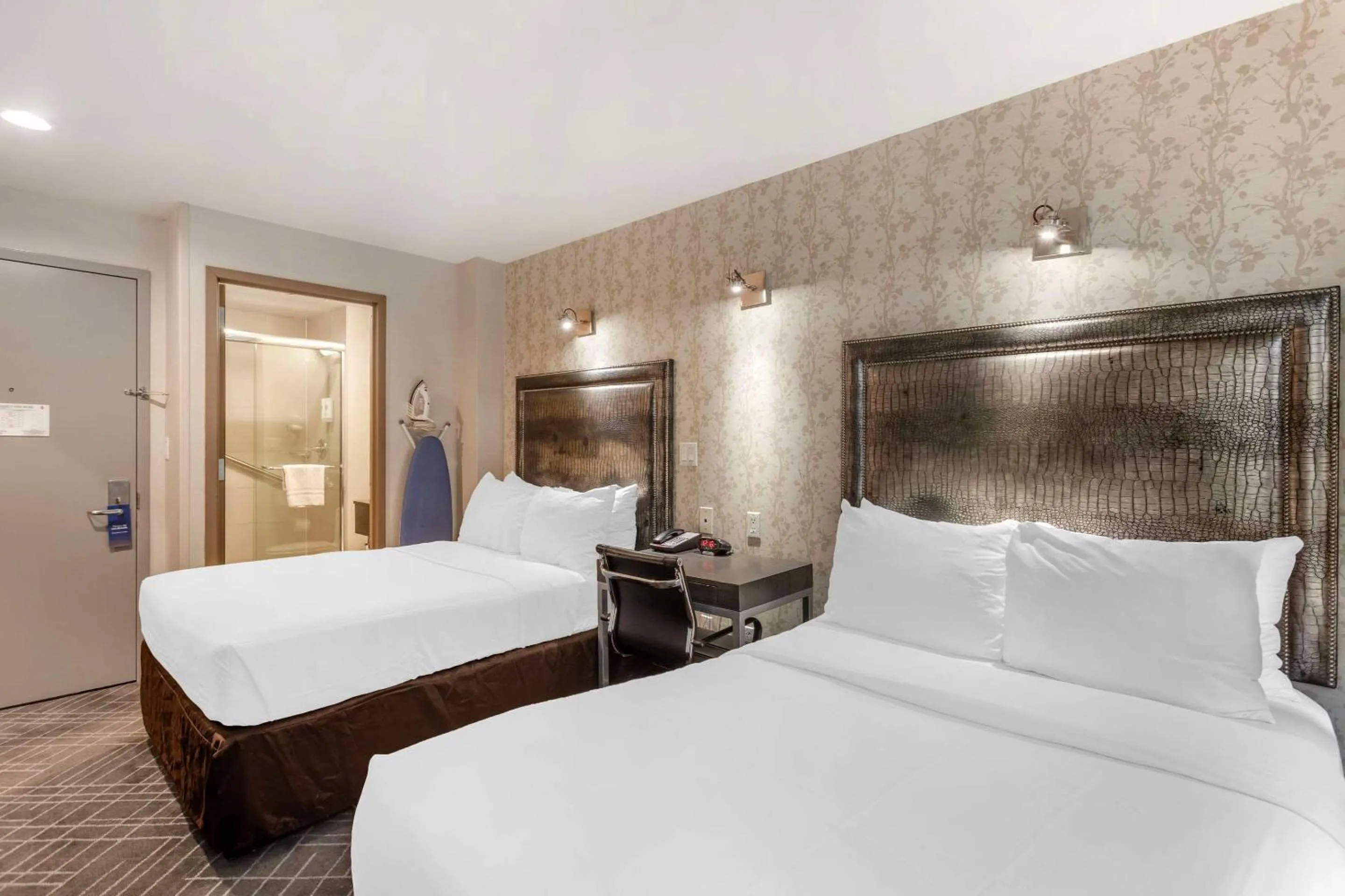 Bedroom in Comfort Inn Manhattan - Midtown West