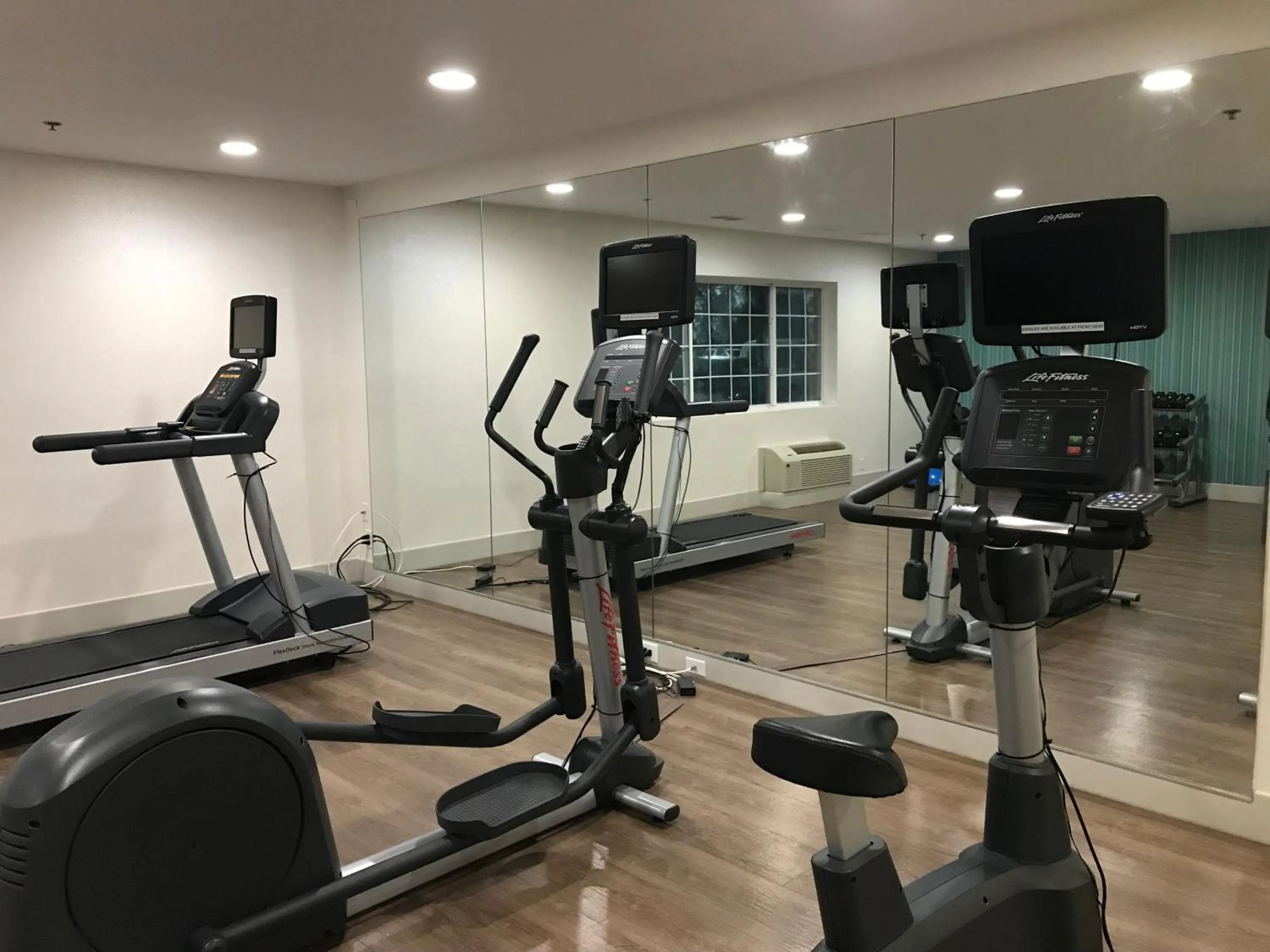 Fitness centre/facilities in Holiday Inn Express - Canton by IHG