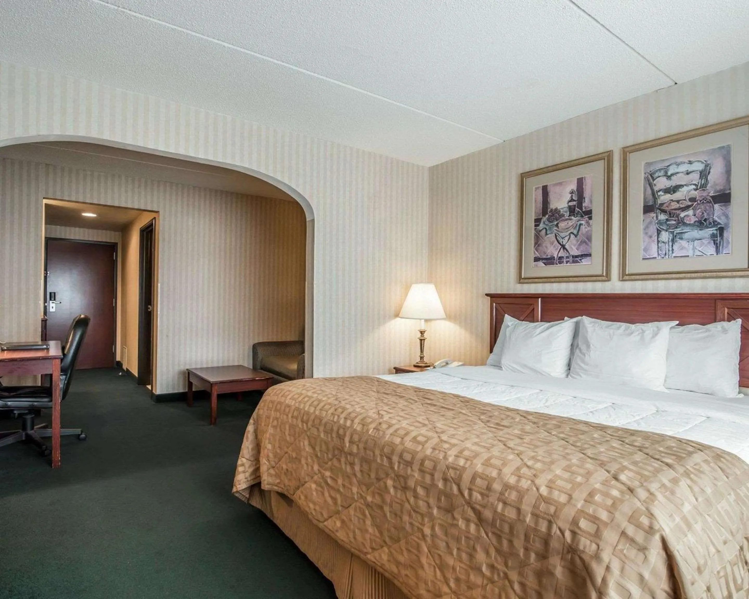 Photo of the whole room, Bed in The Marx Hotel - Downtown - University Area