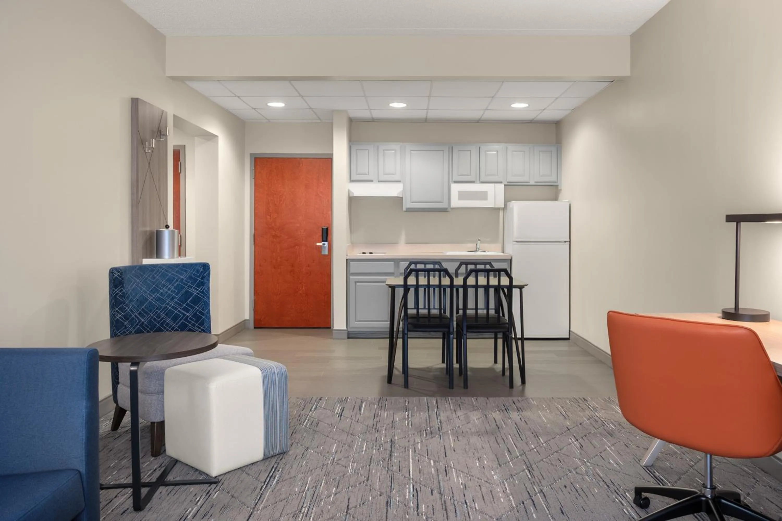 Photo of the whole room in Holiday Inn Express & Suites Hawthorne - Elmsford North by IHG