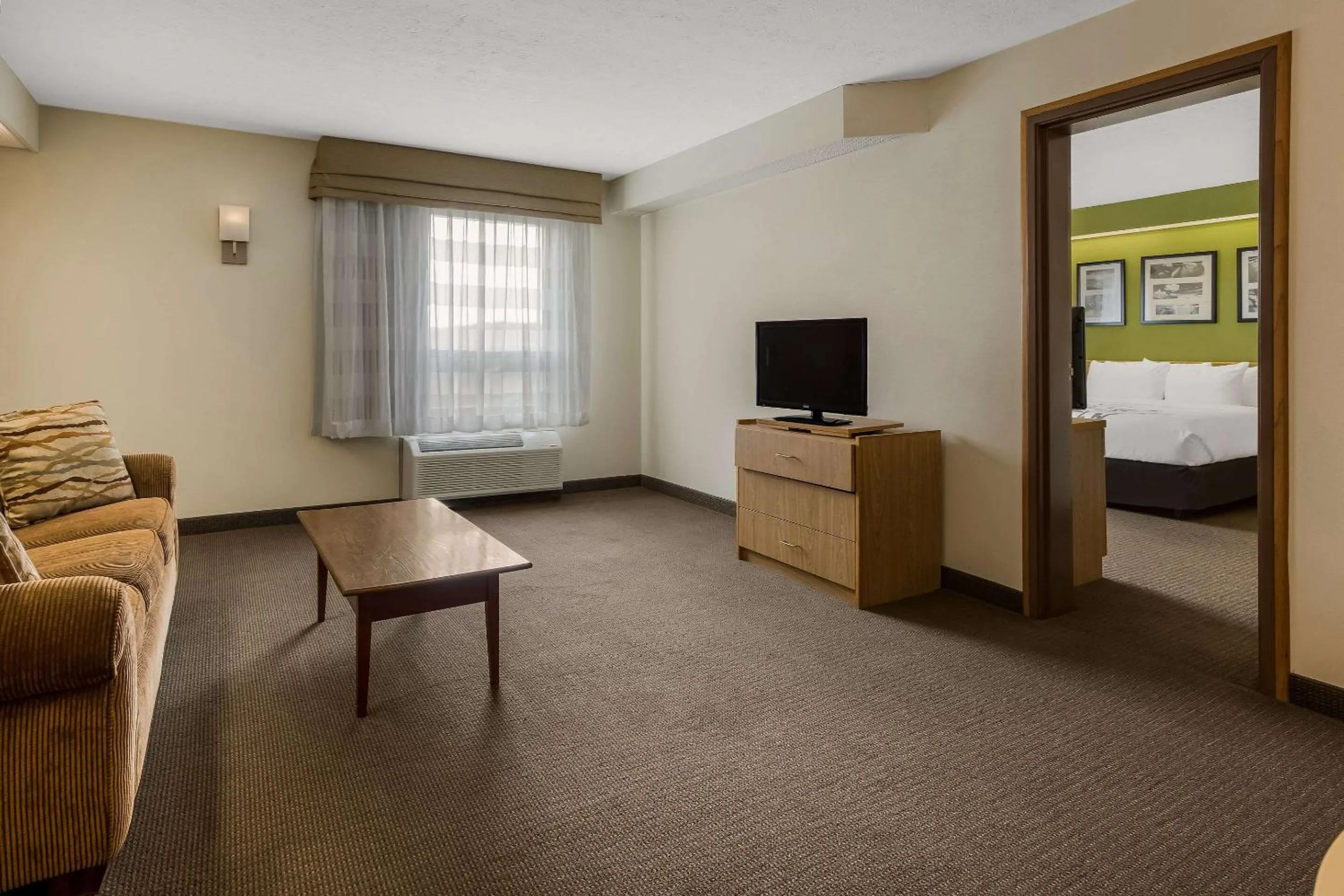 Bedroom, Bed in Sleep Inn