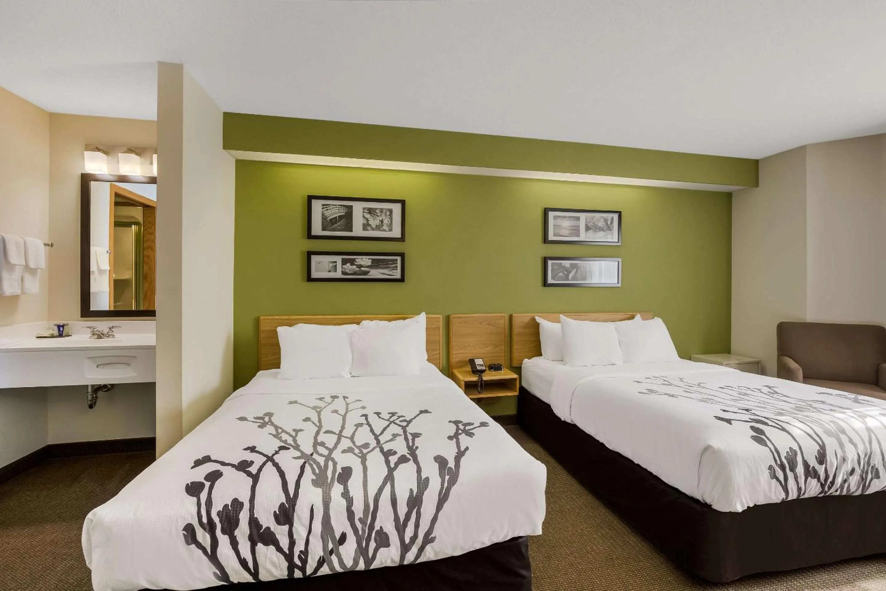 Bedroom, Bed in Sleep Inn