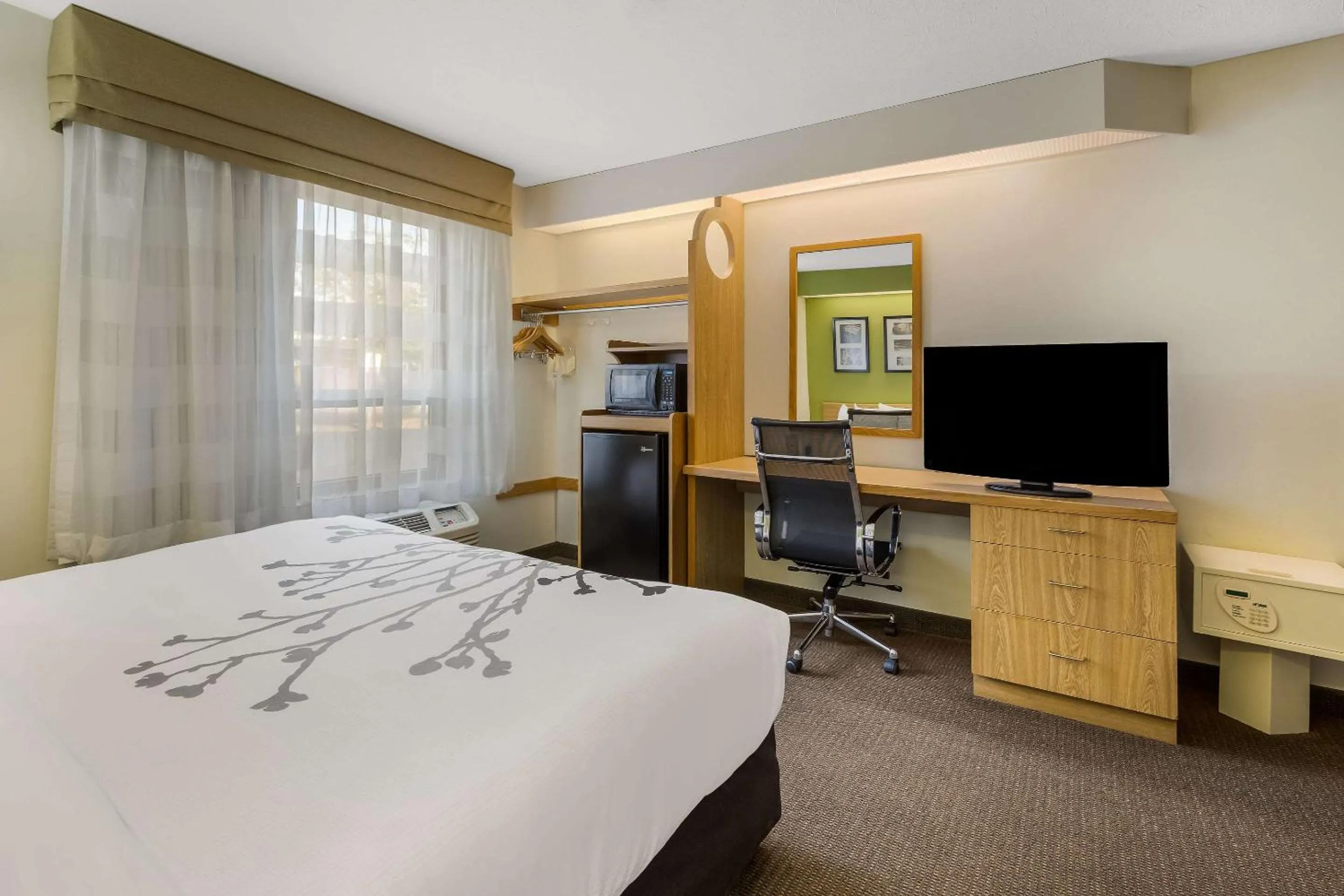 Bedroom, Bed in Sleep Inn