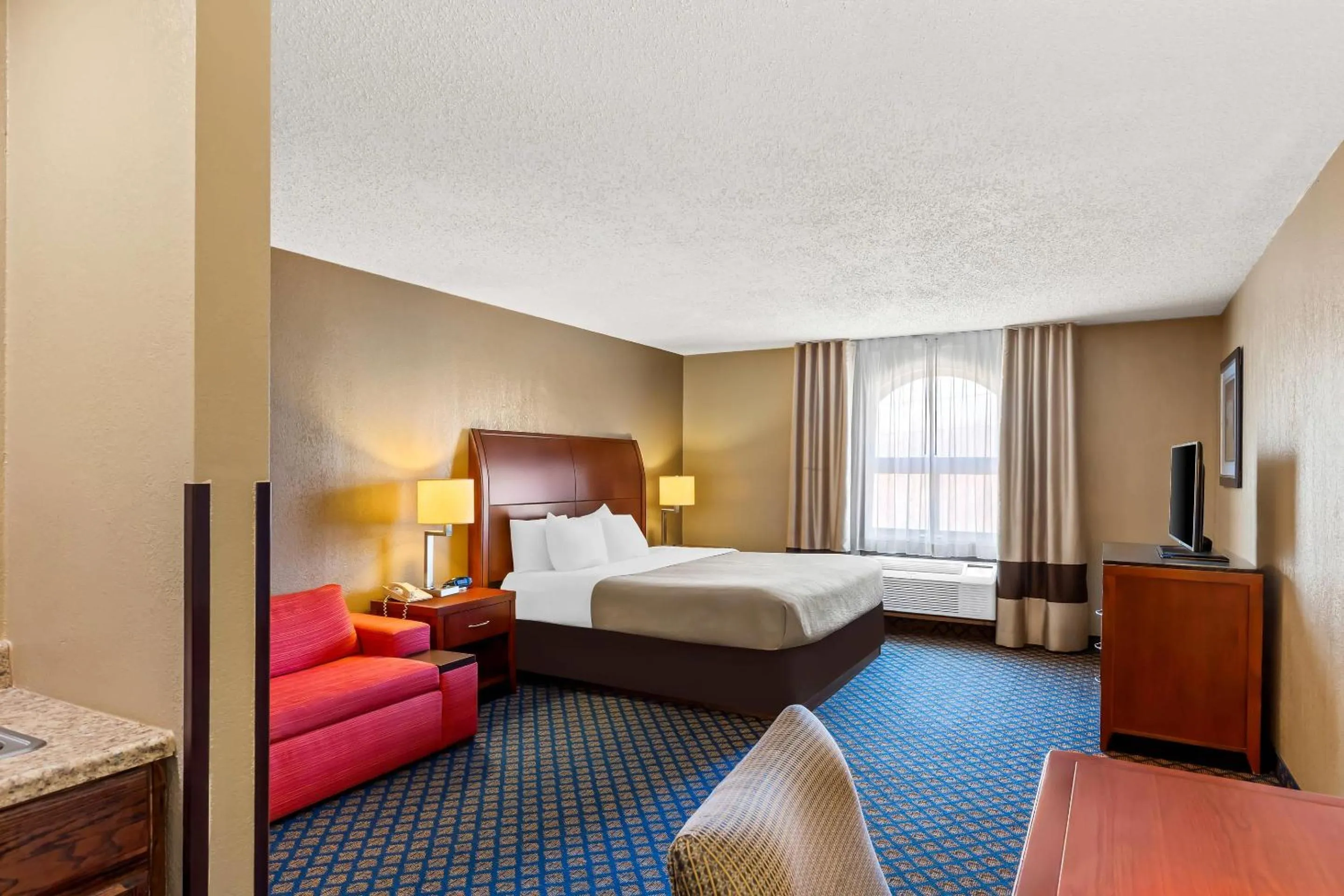 Bedroom, Bed in Quality Inn & Suites