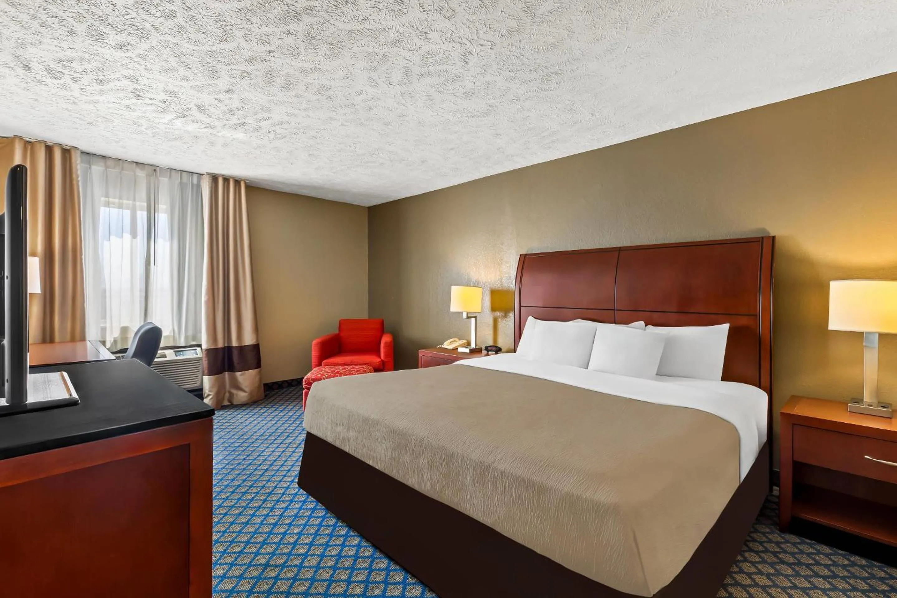 Bedroom, Bed in Quality Inn & Suites