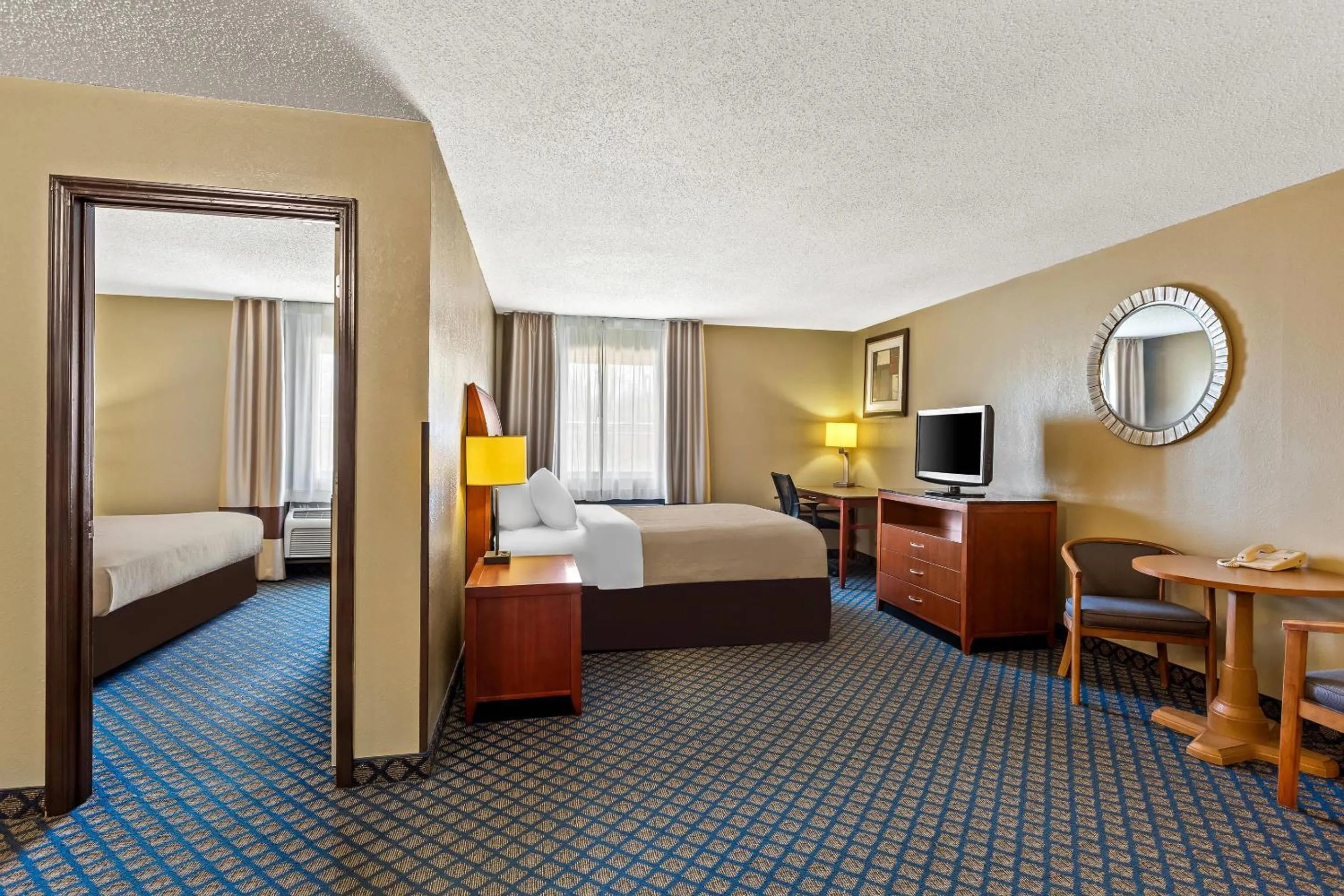 Bedroom, Bed in Quality Inn & Suites