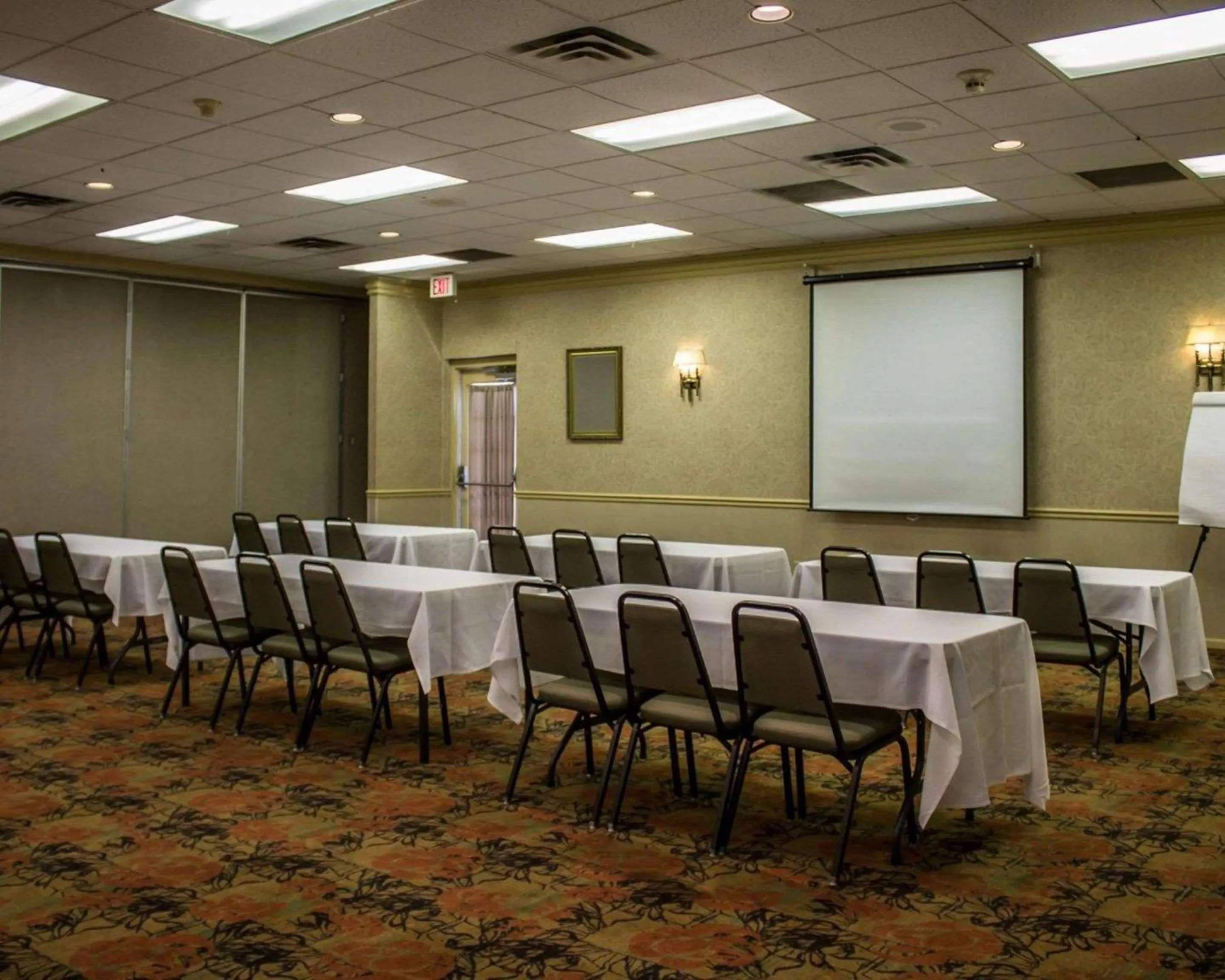 Meeting/conference room in Quality Inn & Suites Mansfield