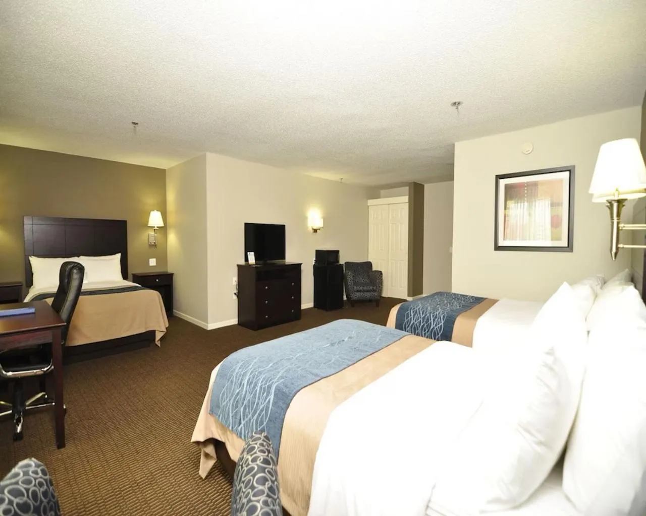Bedroom, Bed in Comfort Inn Sandusky