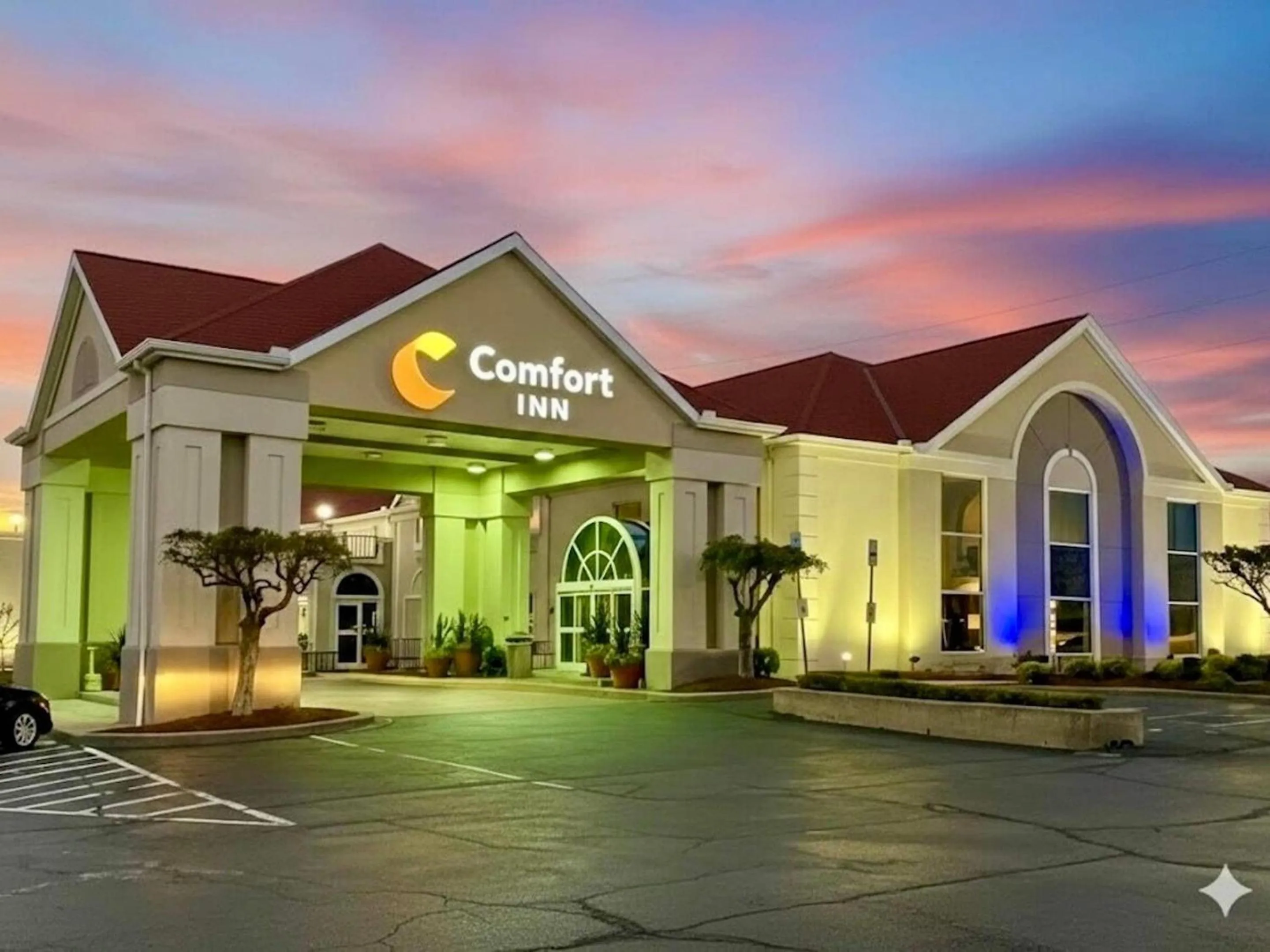 Property building in Comfort Inn Sandusky