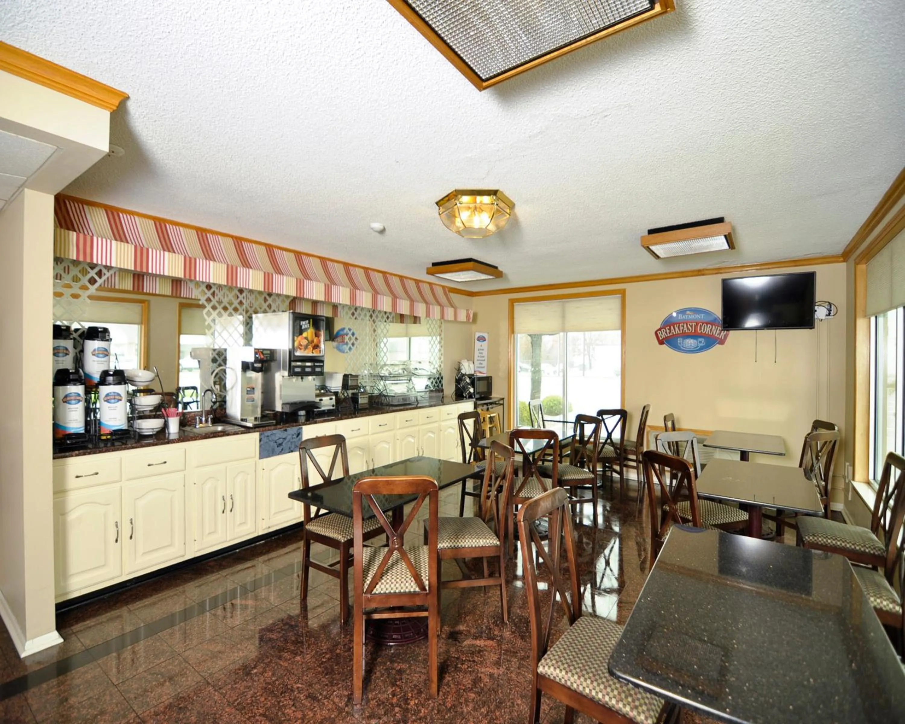 Continental breakfast in Baymont by Wyndham Sandusky
