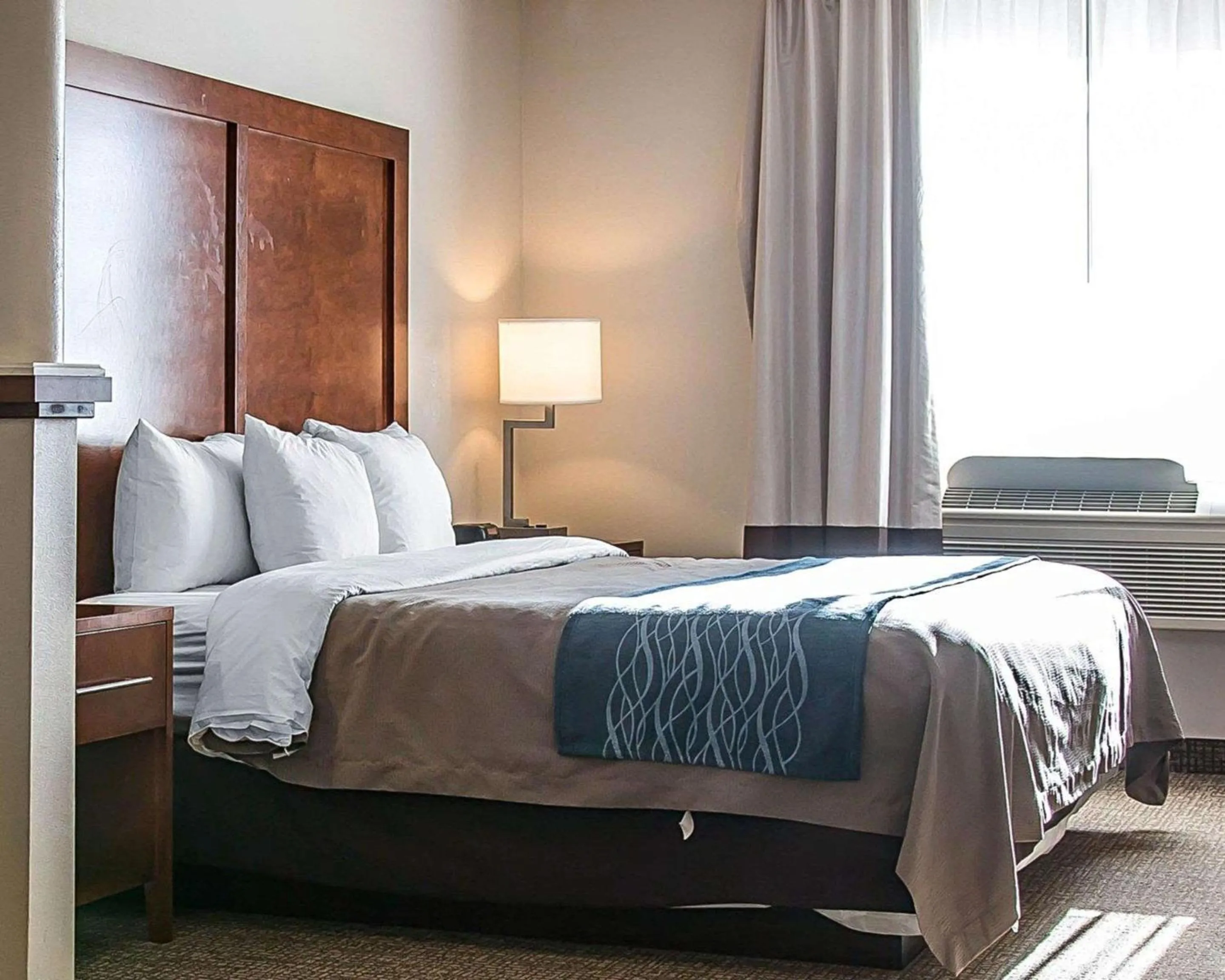 Photo of the whole room, Bed in Comfort Inn Bluffton