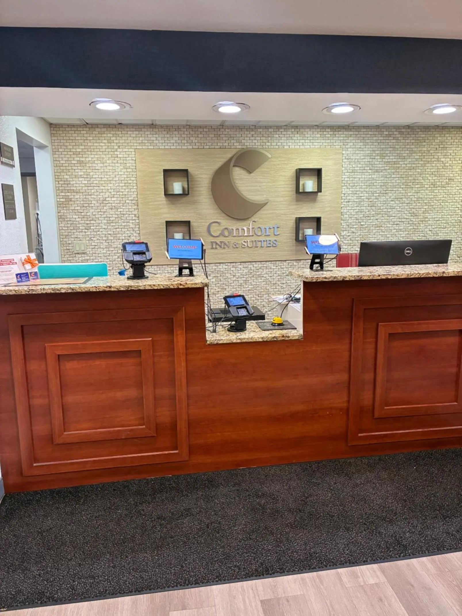 Lobby or reception in Comfort Inn & Suites Dayton Northwest - Englewood