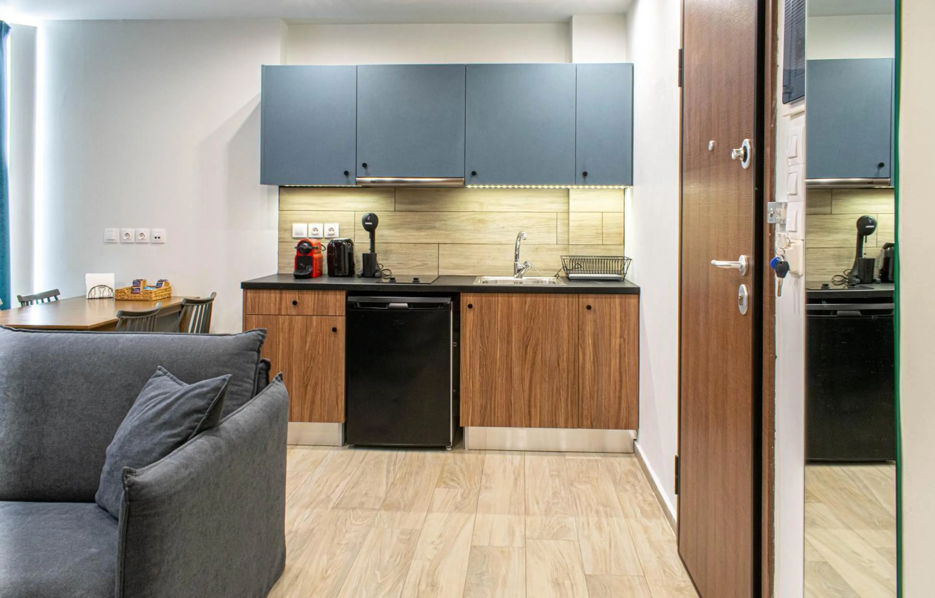 Coffee/tea facilities in My Athens Place