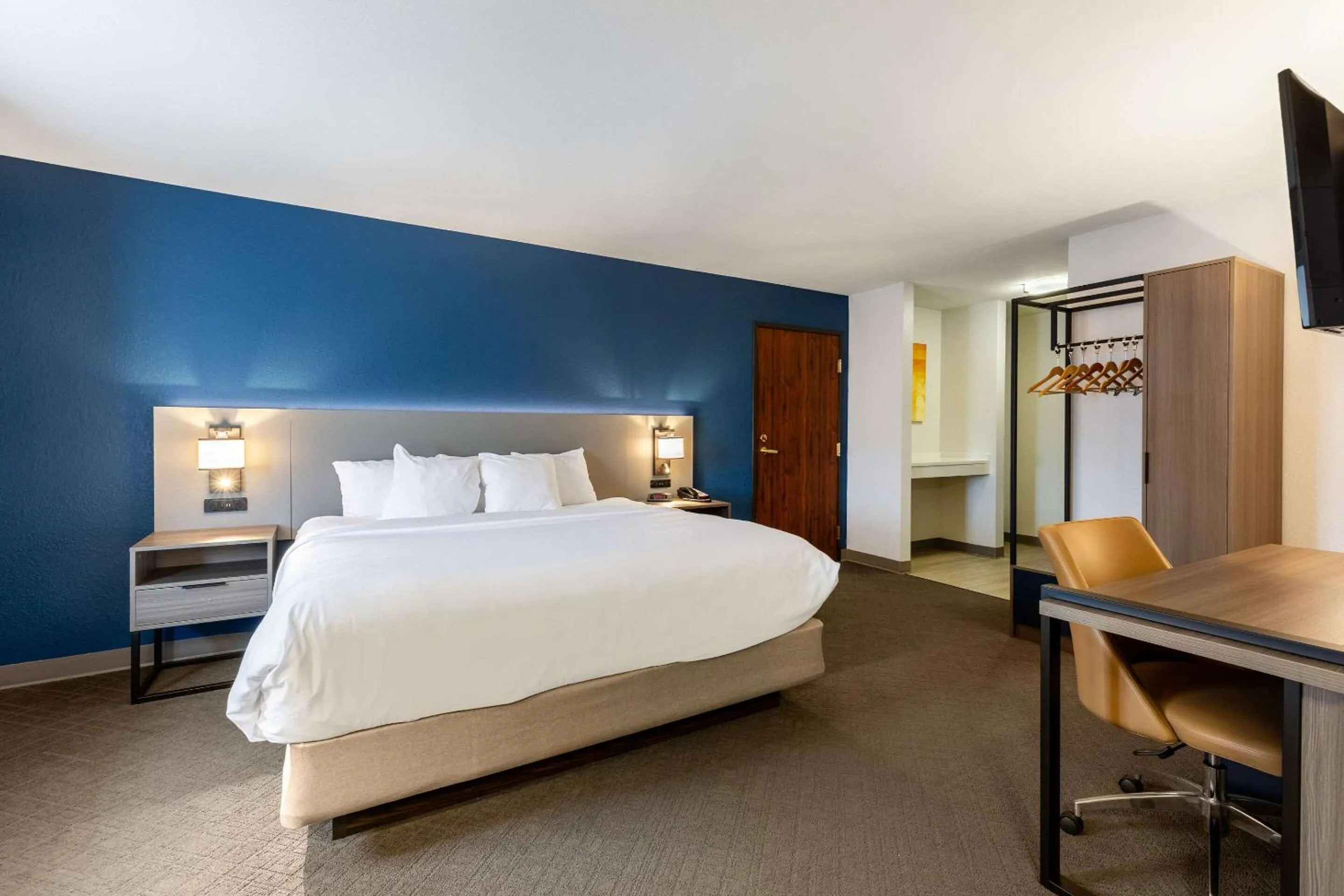 Bedroom, Bed in Comfort Inn & Suites