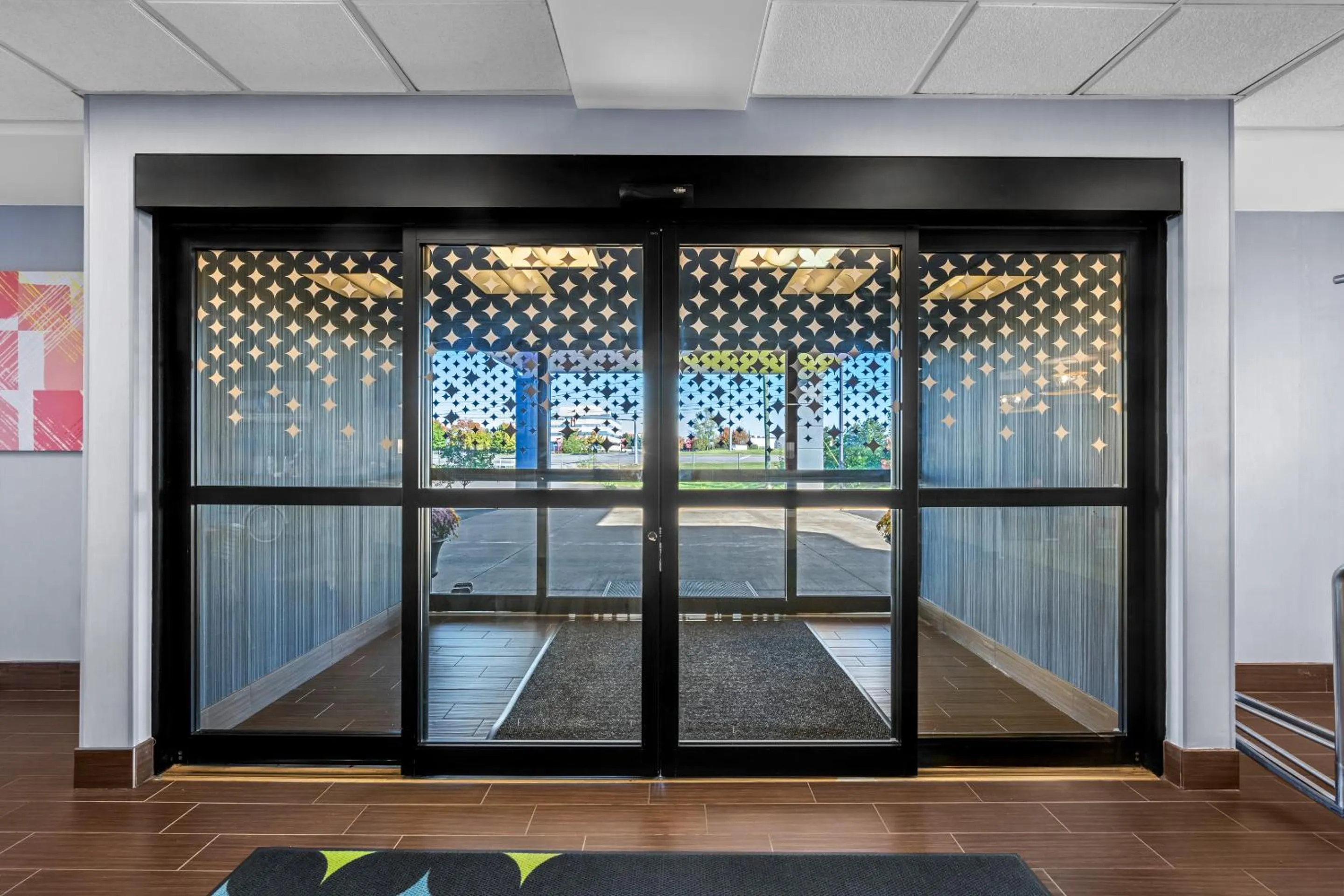 Facade/entrance in Spark By Hilton Cleveland Beachwood