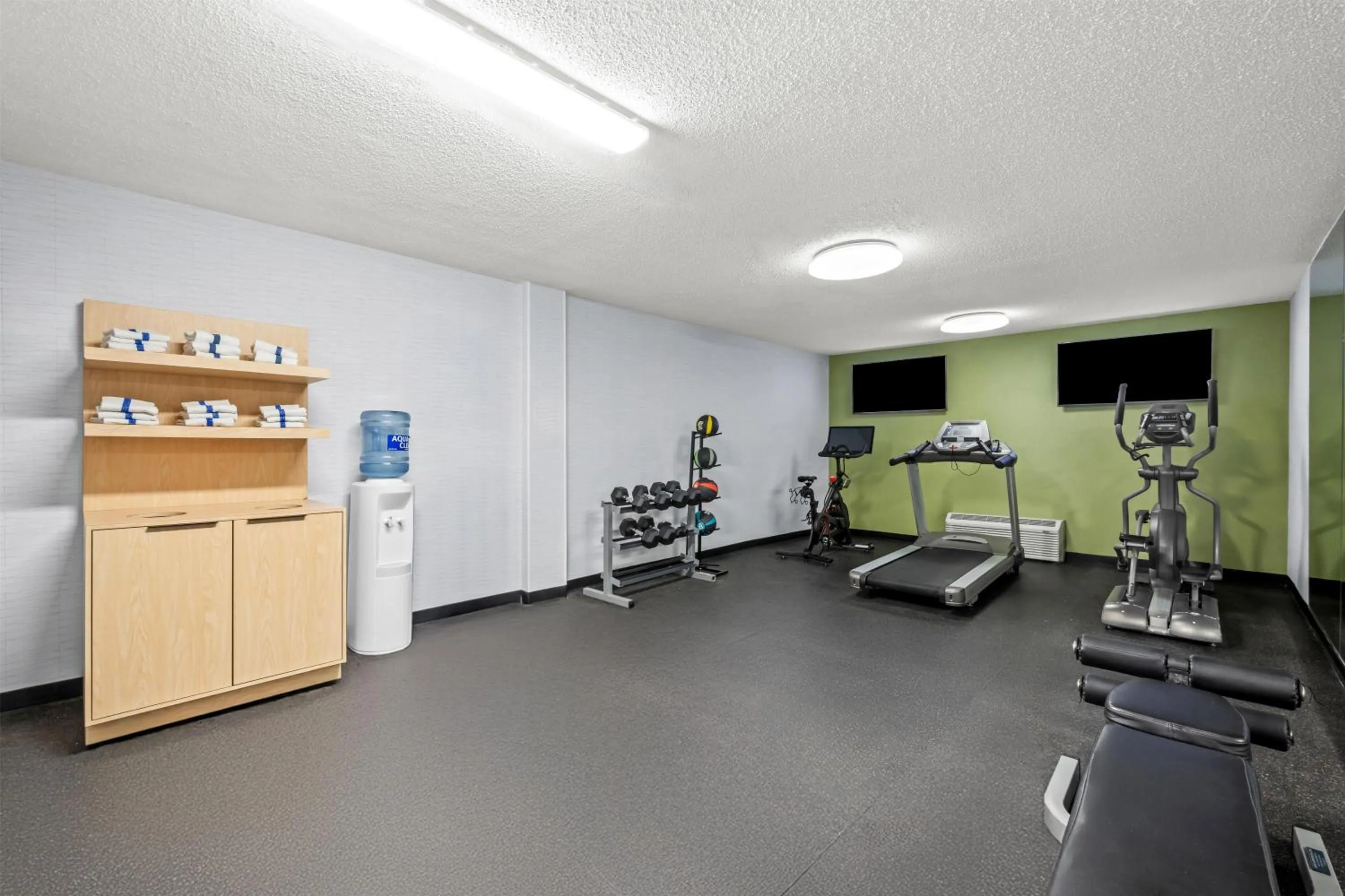 Fitness centre/facilities in Spark By Hilton Cleveland Beachwood