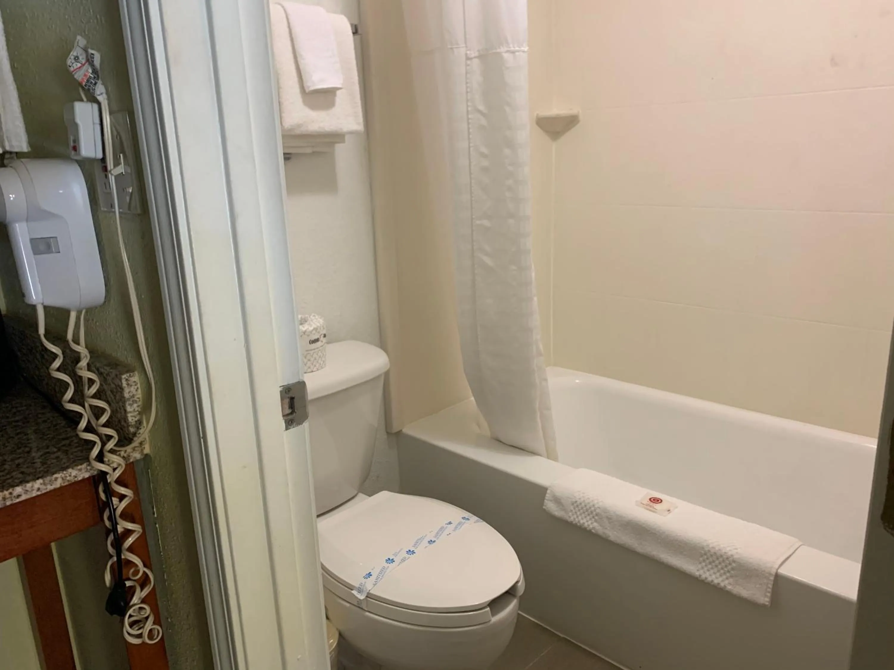Bathroom in Days Inn by Wyndham Austintown