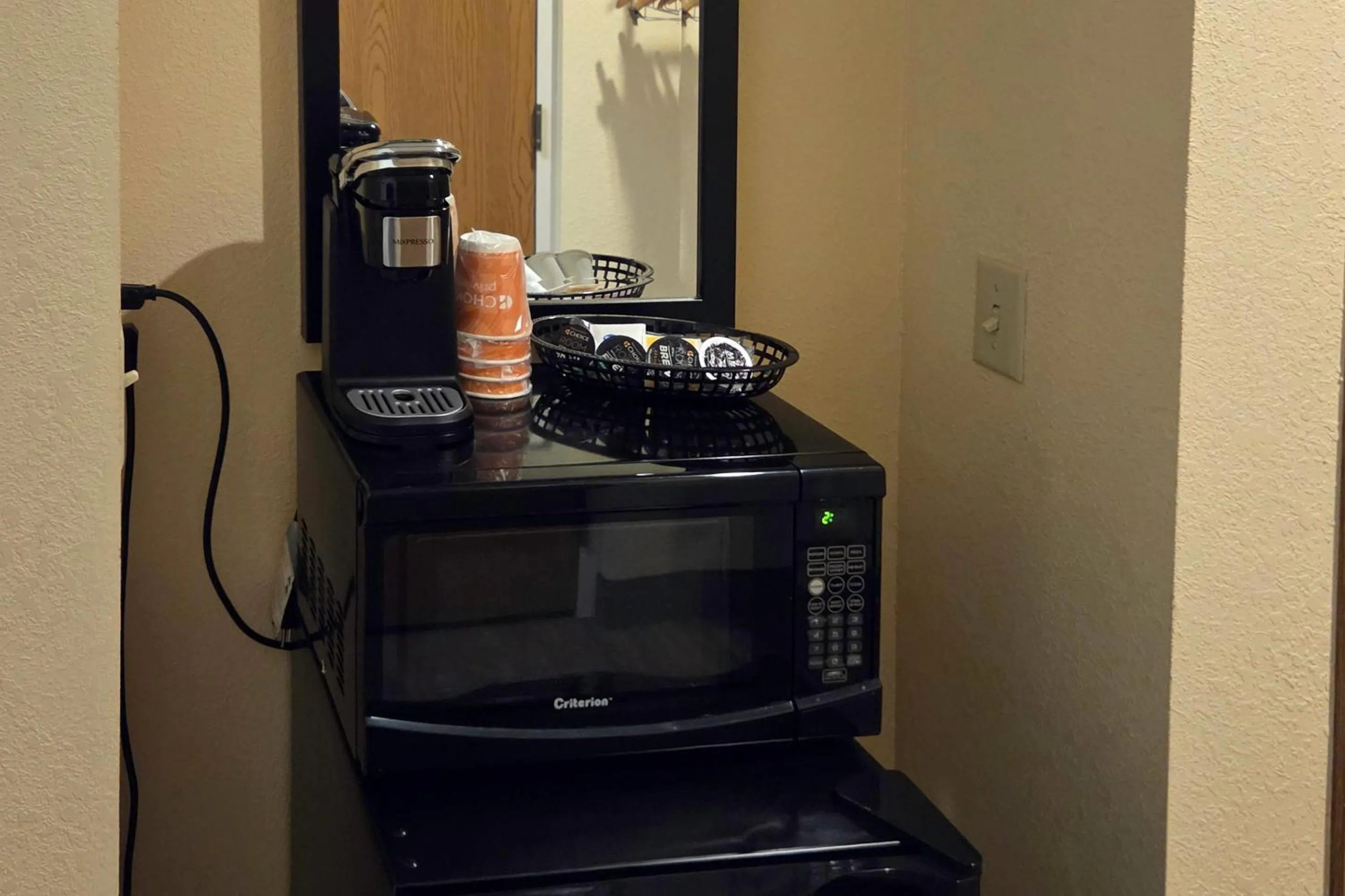 Bedroom in Quality Inn & Suites Bellville - Mansfield