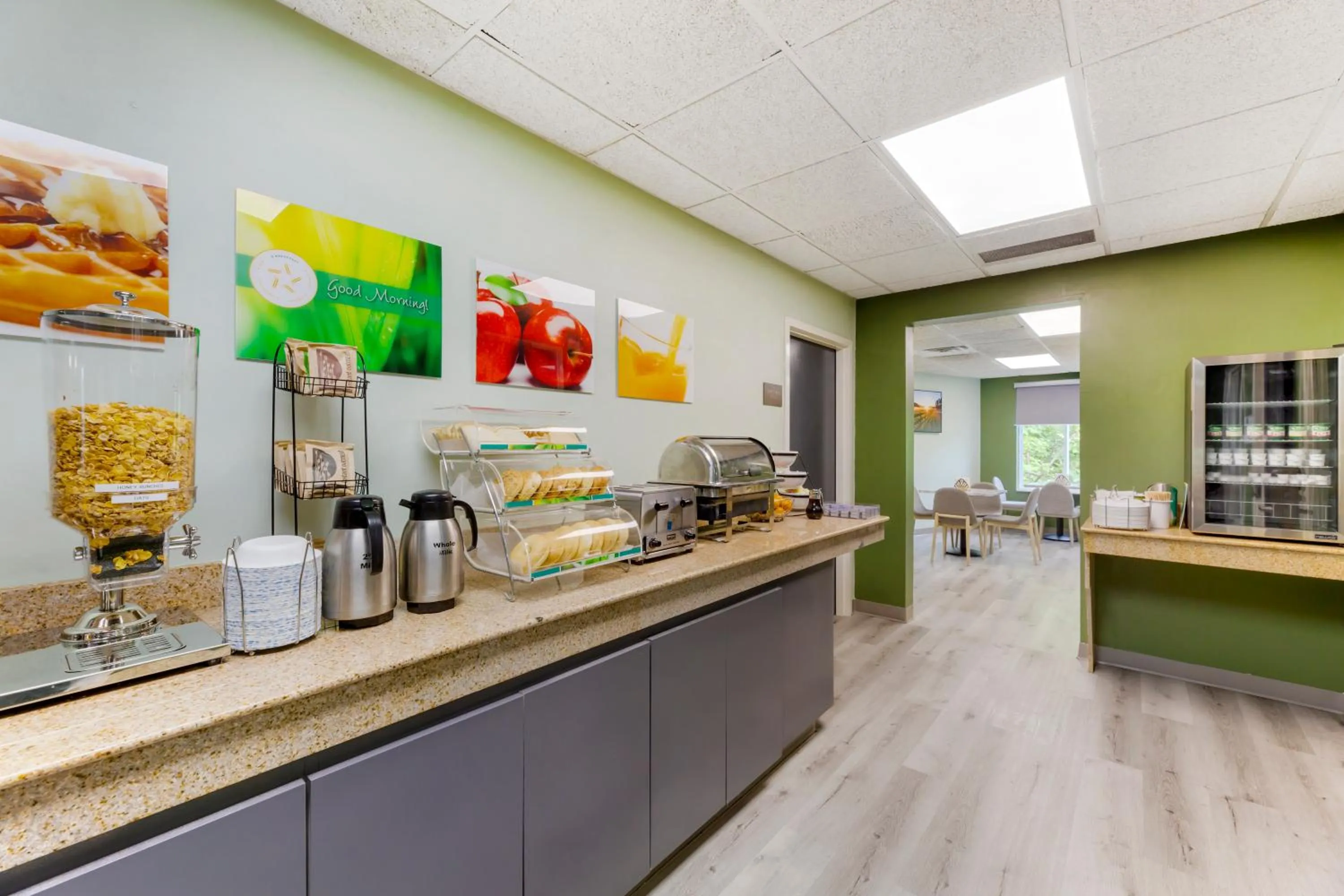 Breakfast in Rodeway Inn Huron