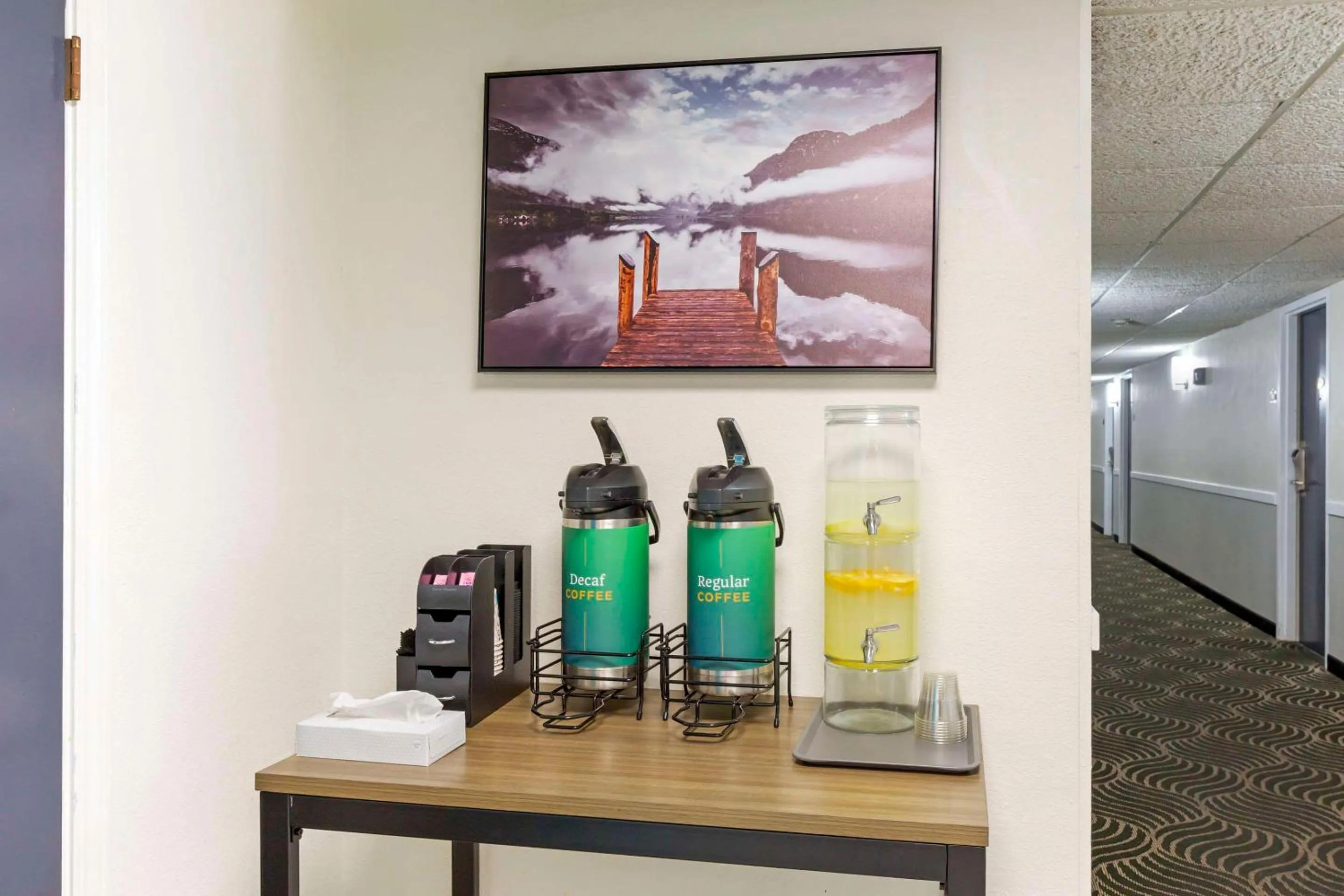 Lobby or reception in Rodeway Inn Huron