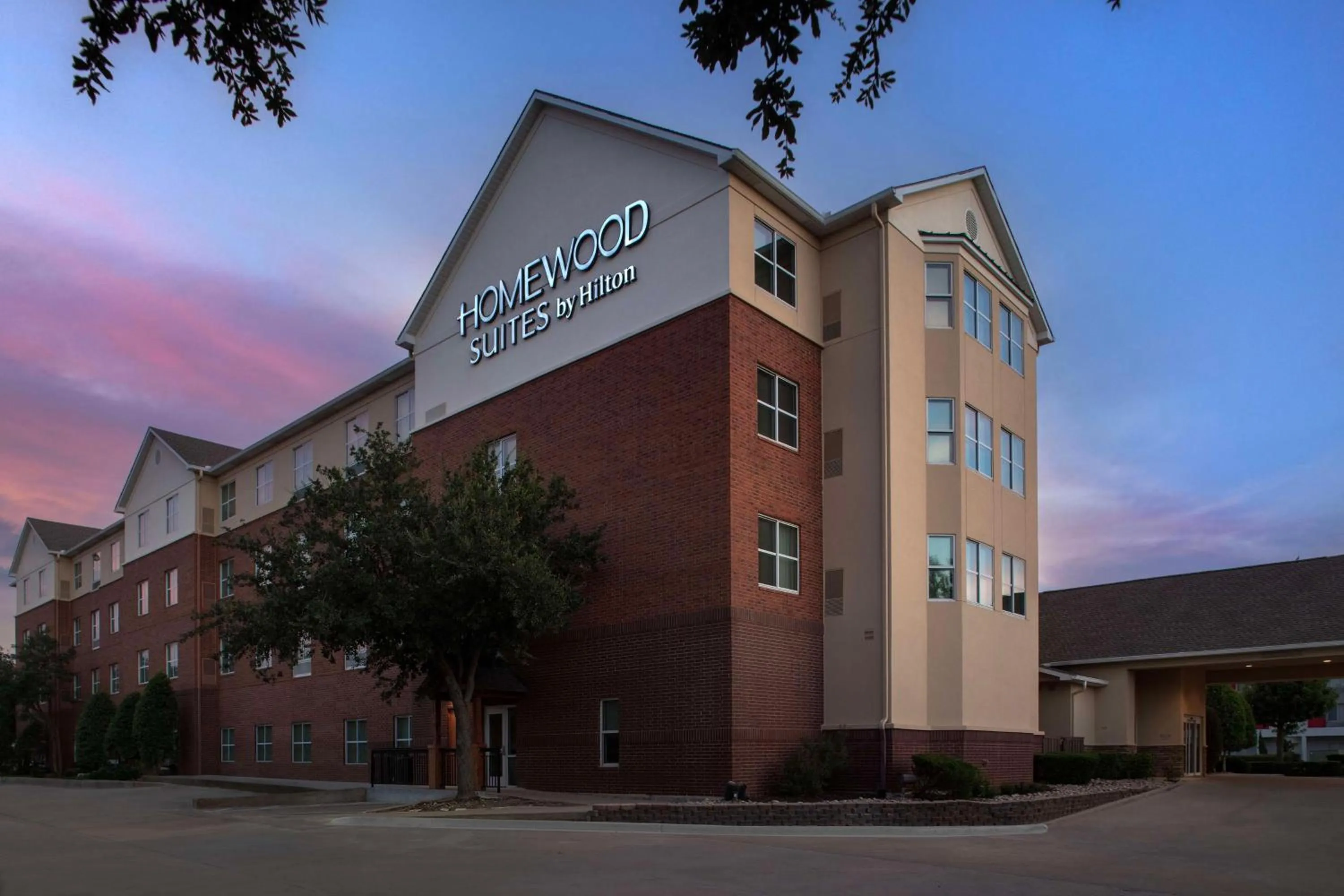 Property building in Homewood Suites by Hilton Irving-DFW Airport
