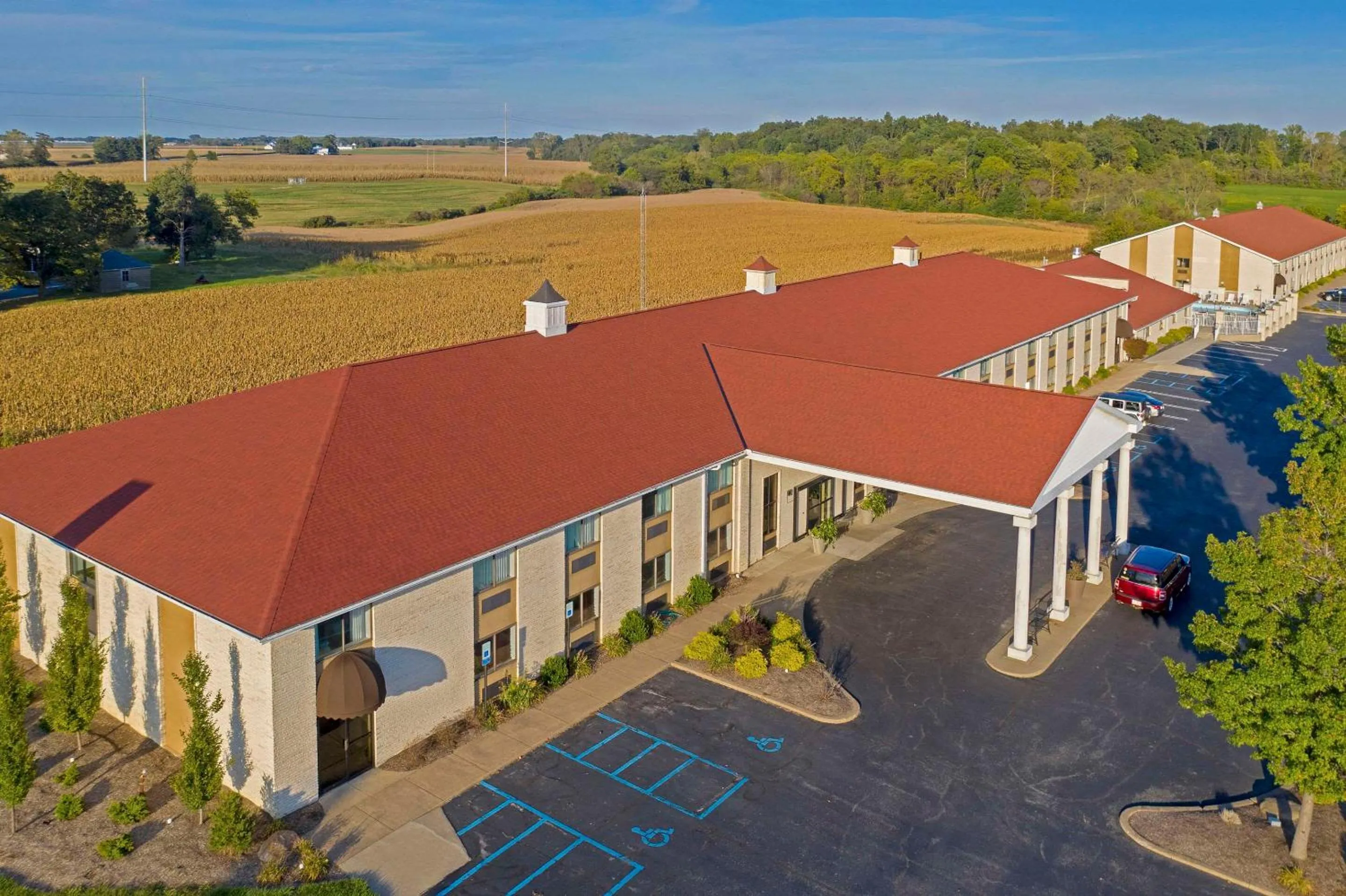 Property building in Quality Inn Milan-Sandusky