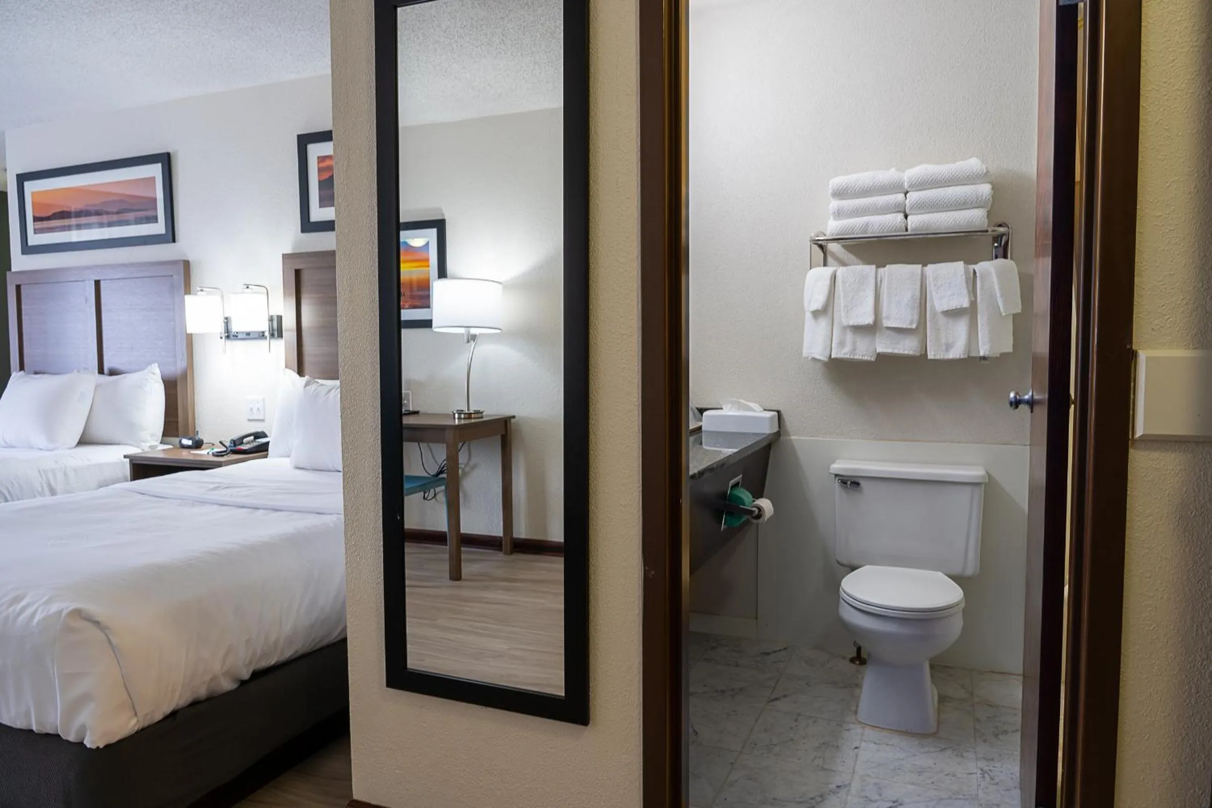Bed in Quality Inn Milan-Sandusky