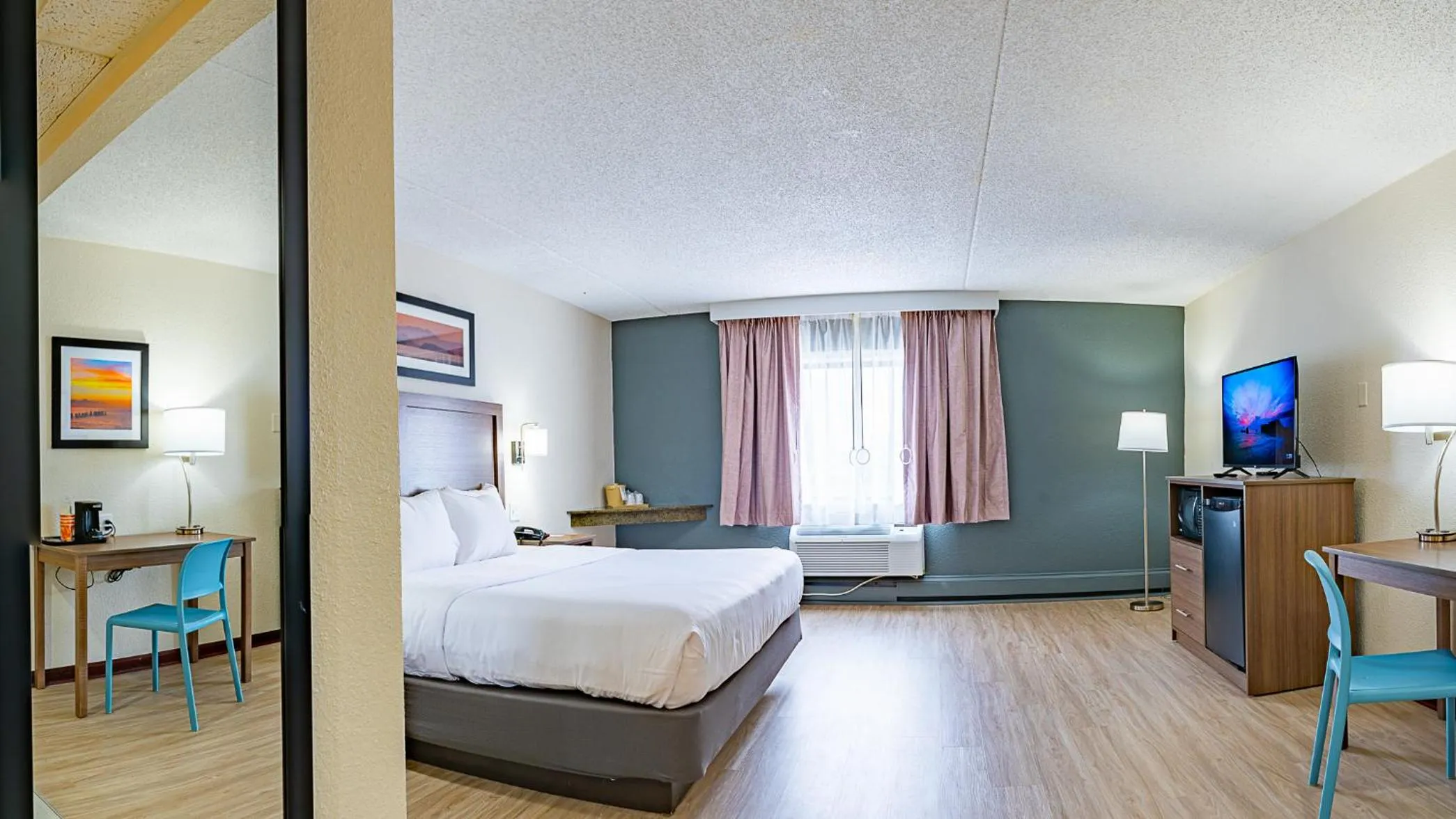 Bed in Quality Inn Milan-Sandusky