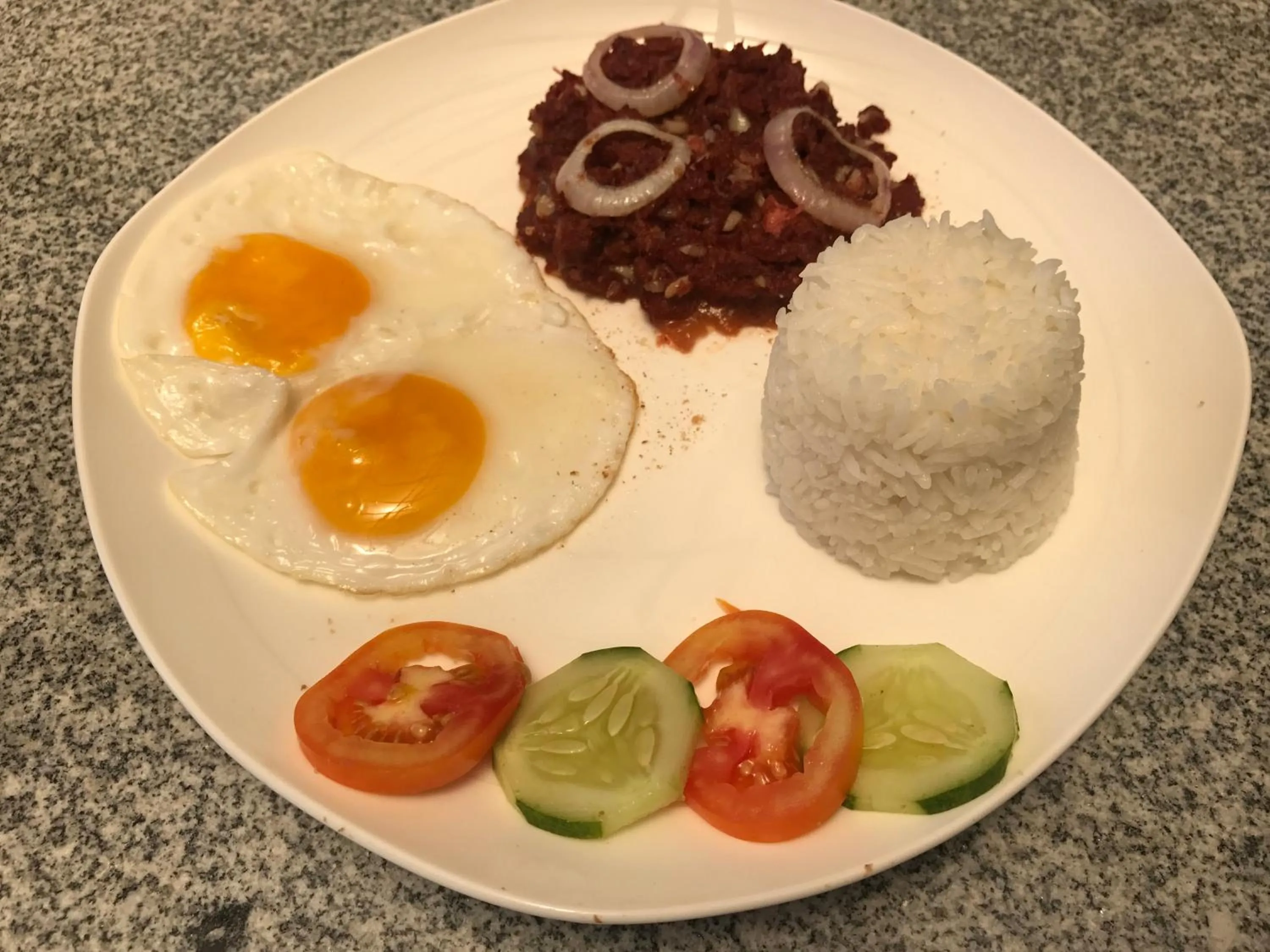 Breakfast in Babylon Oslob Coast Guesthouse