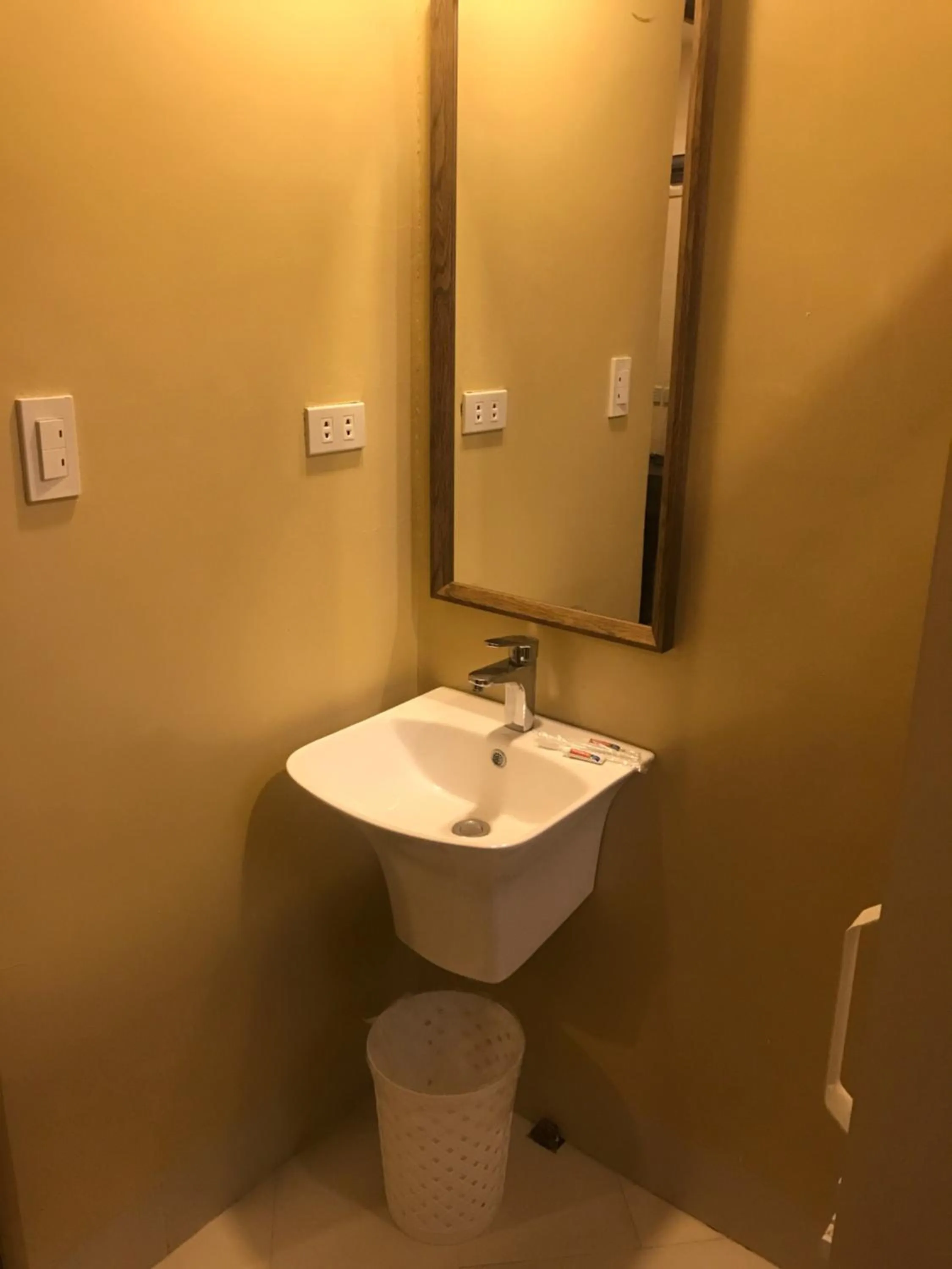 Bathroom in Babylon Oslob Coast Guesthouse