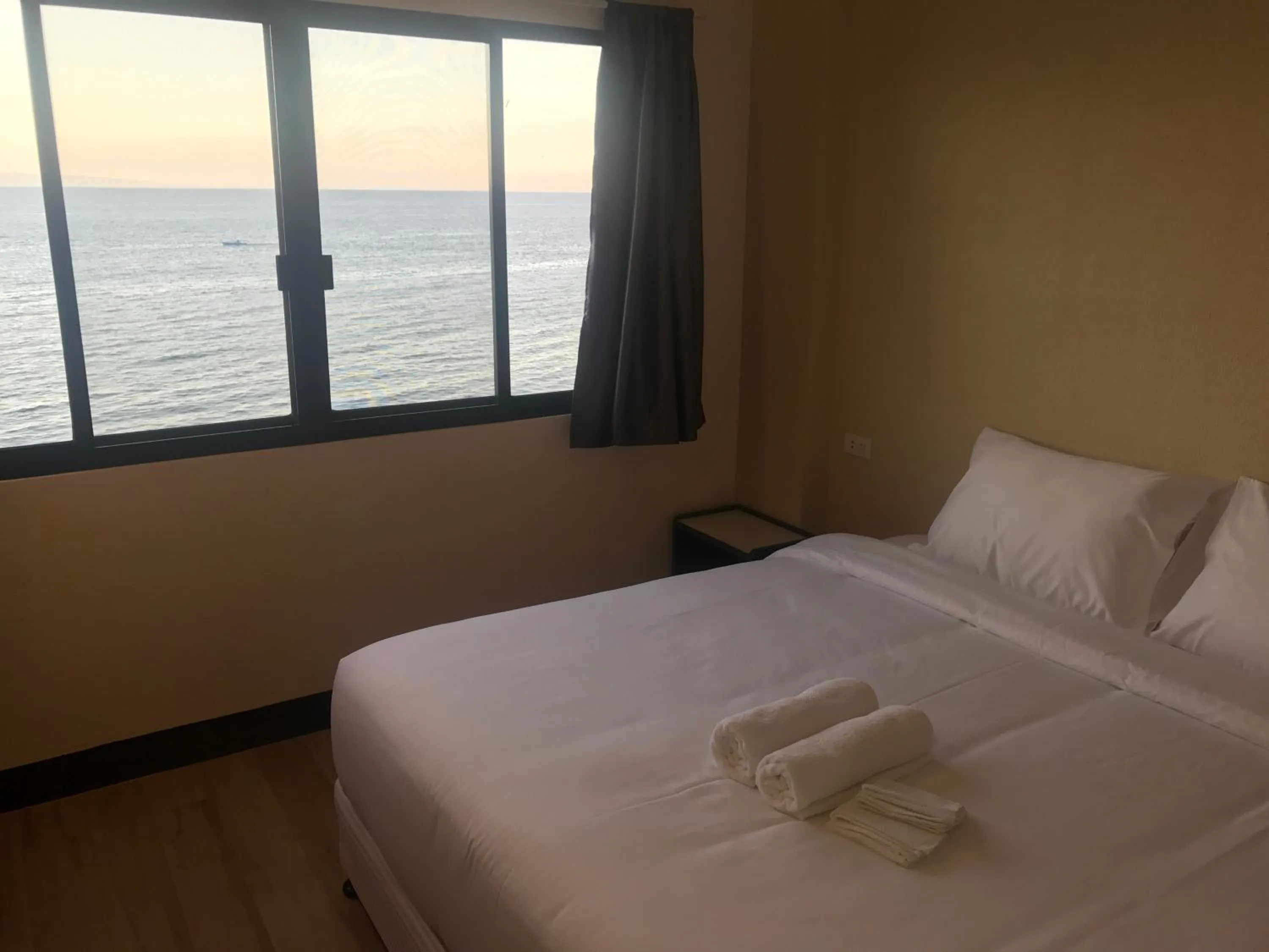 View (from property/room), Bed in Babylon Oslob Coast Guesthouse