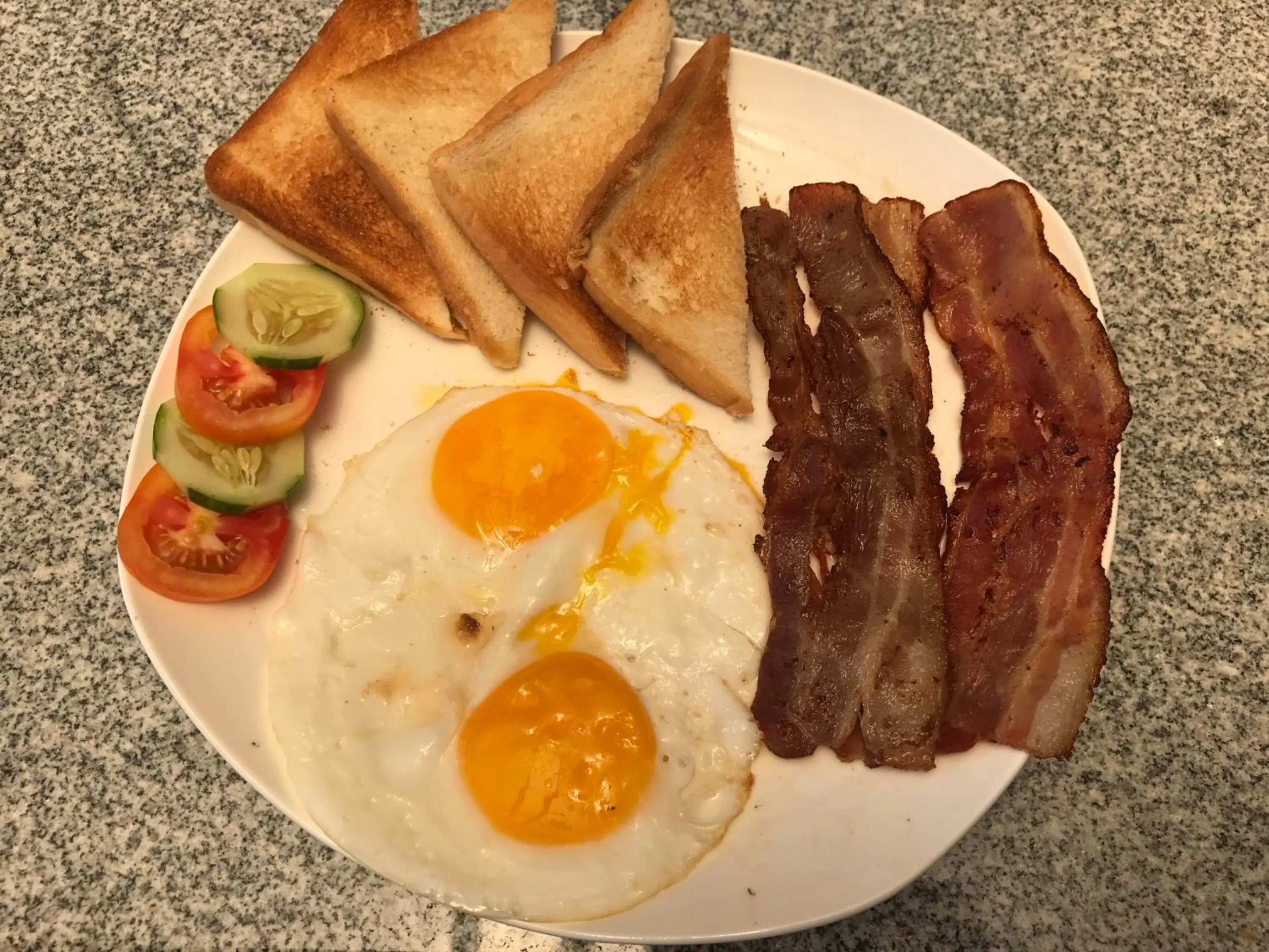 Breakfast in Babylon Oslob Coast Guesthouse