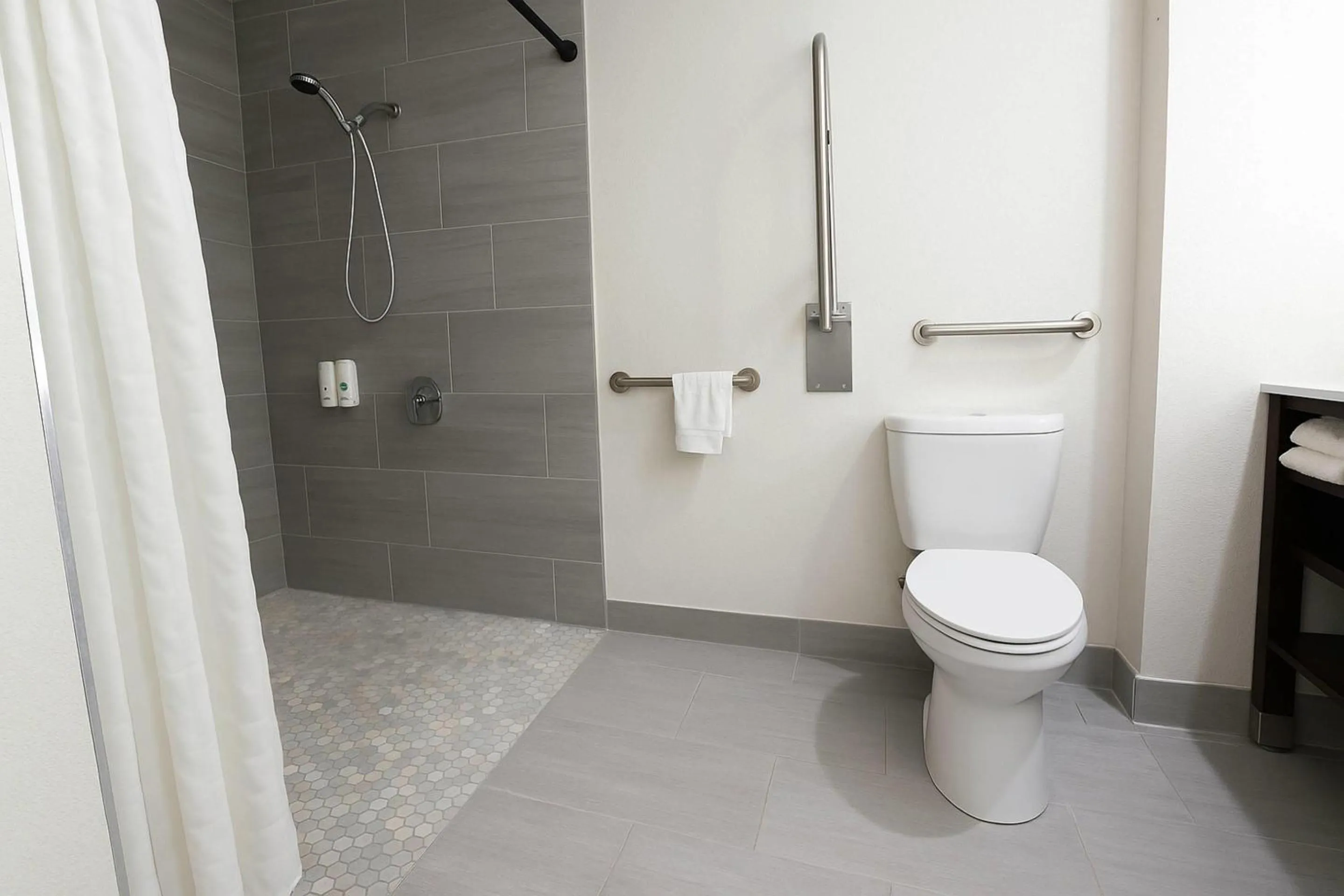 Bedroom in Quality Inn & Suites Circleville