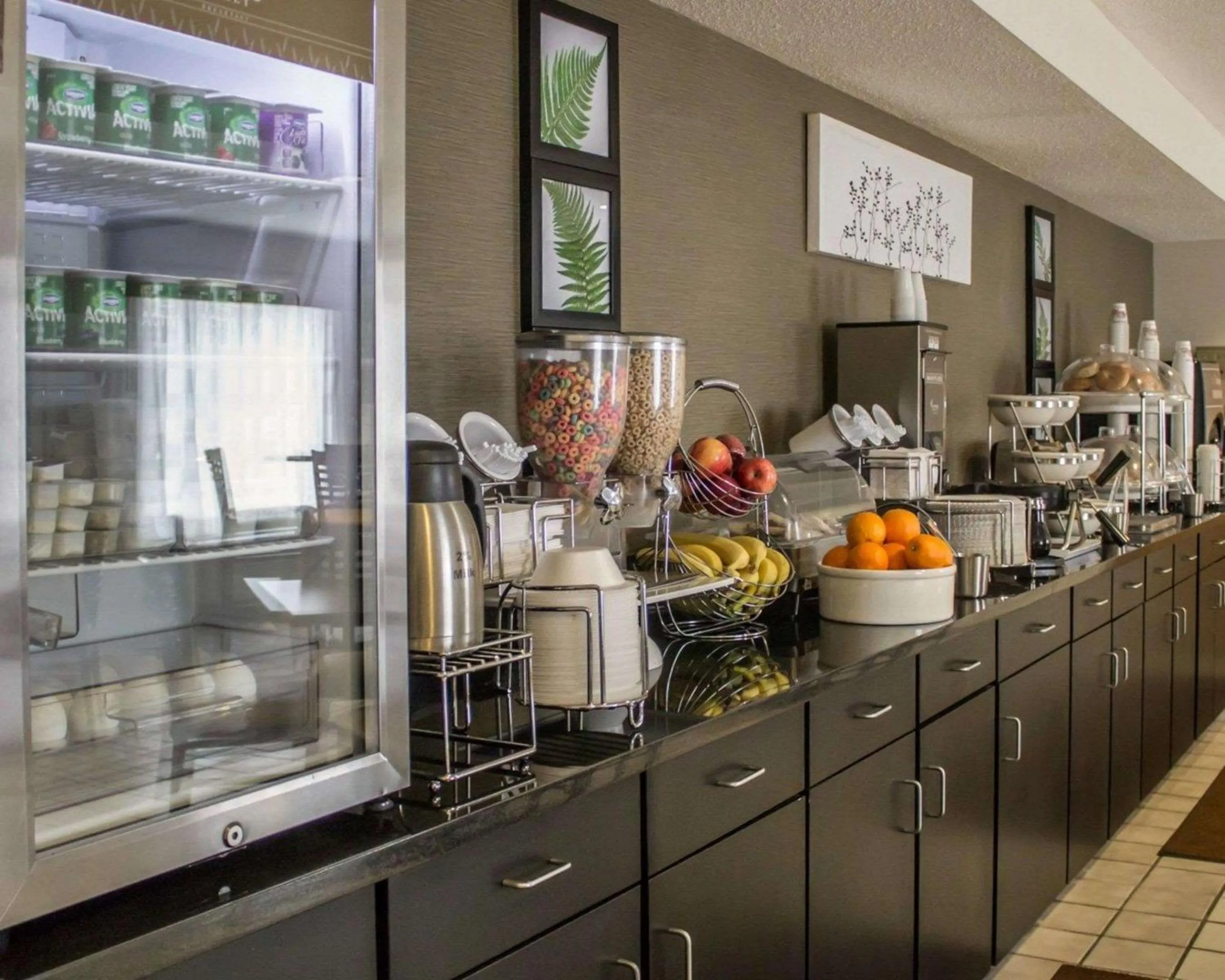 Breakfast in Sleep Inn Sandusky