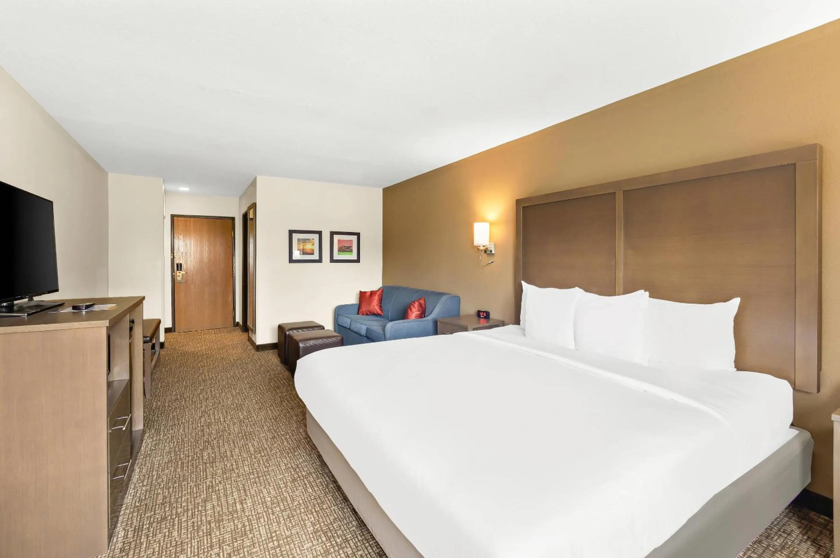 Bedroom, Bed in Comfort Inn Van Wert