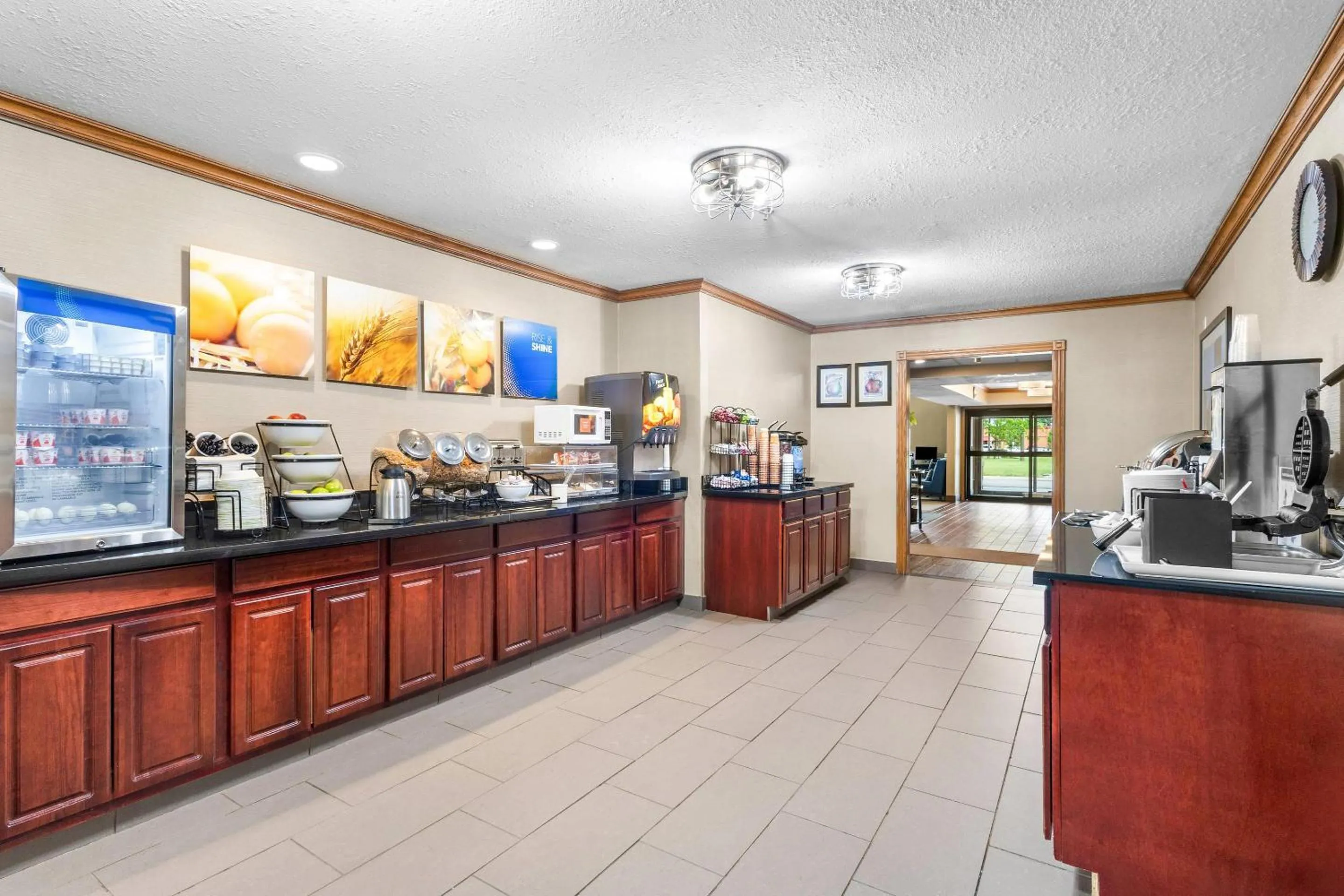 Breakfast in Comfort Inn Van Wert