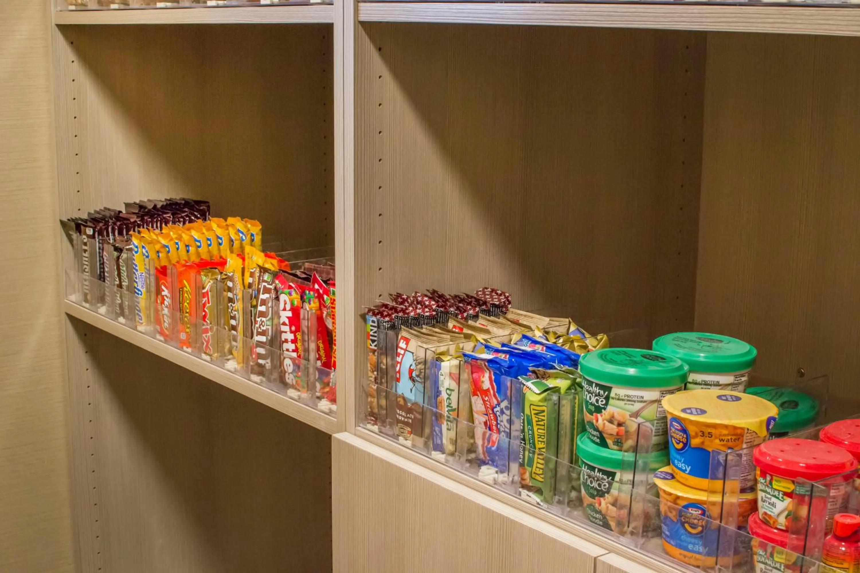 Food and drinks in Comfort Inn Mayfield Heights Cleveland East