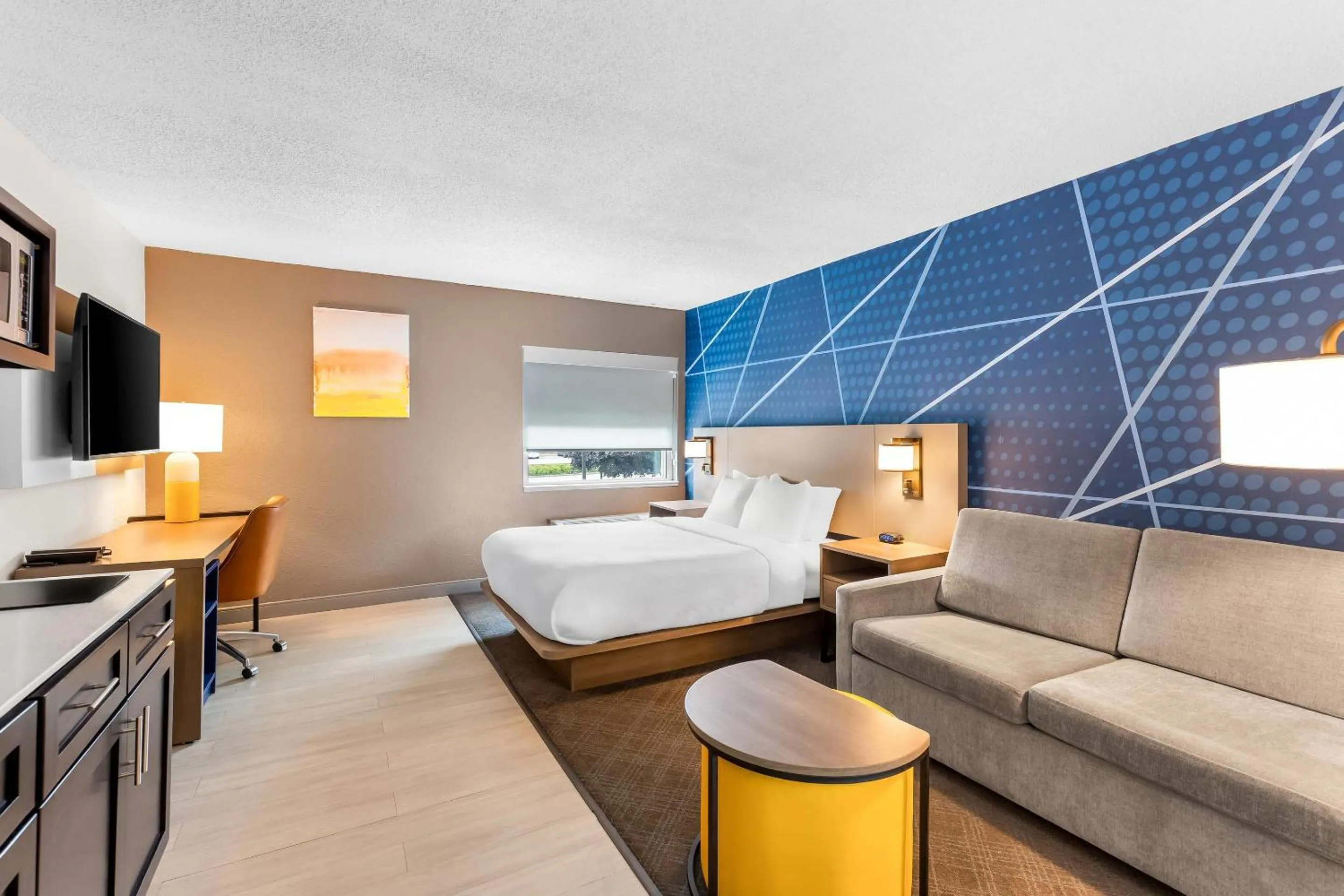 Bedroom, Bed in Comfort Inn Mayfield Heights Cleveland East