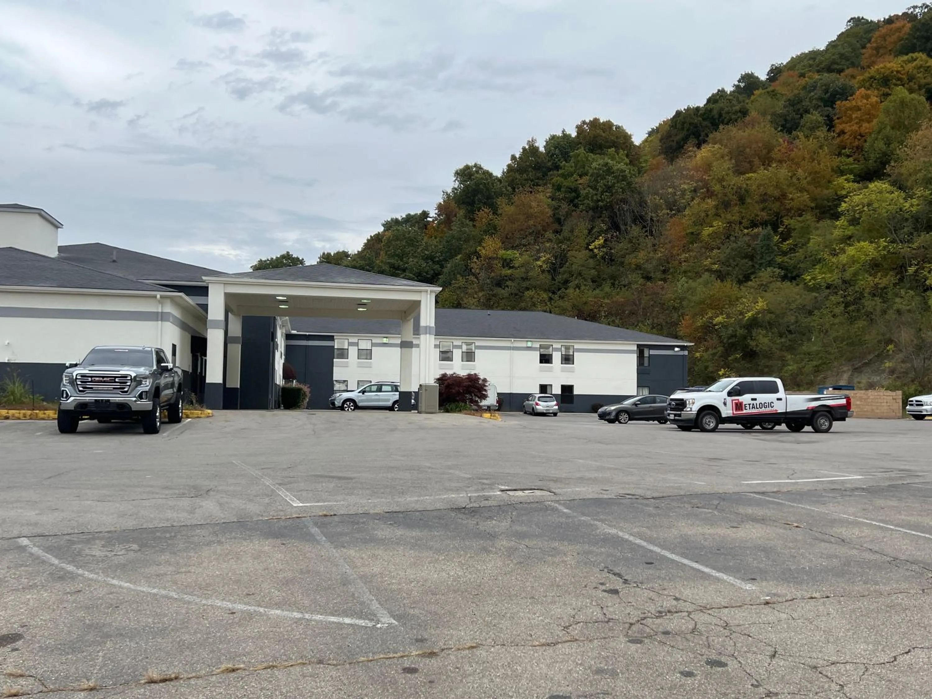 Property building in Quality Inn & Suites Portsmouth