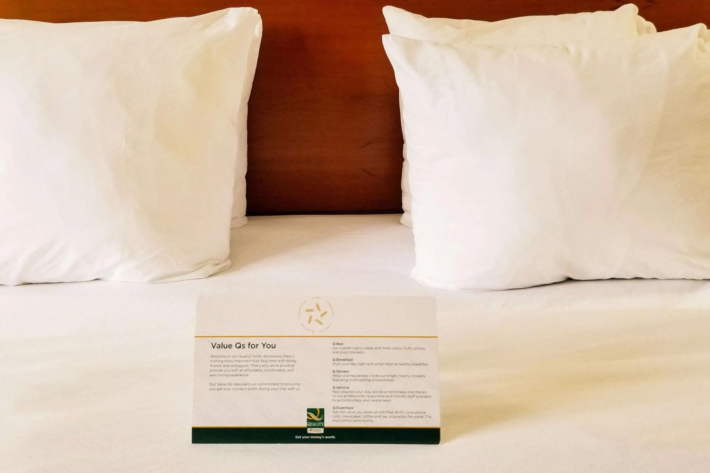 Bedroom, Bed in Quality Inn & Suites Cincinnati Sharonville