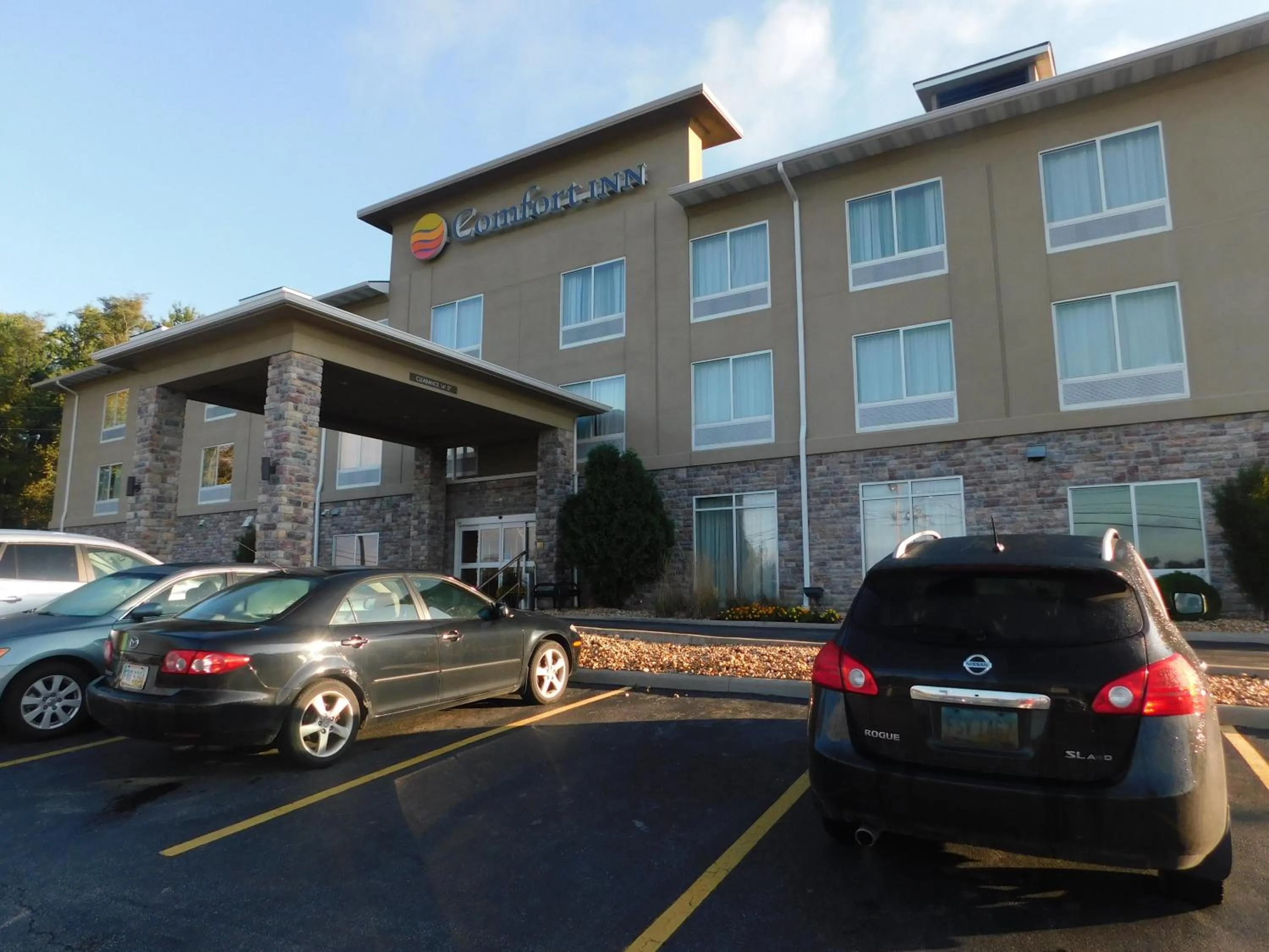 Property building in Comfort Inn St Clairsville