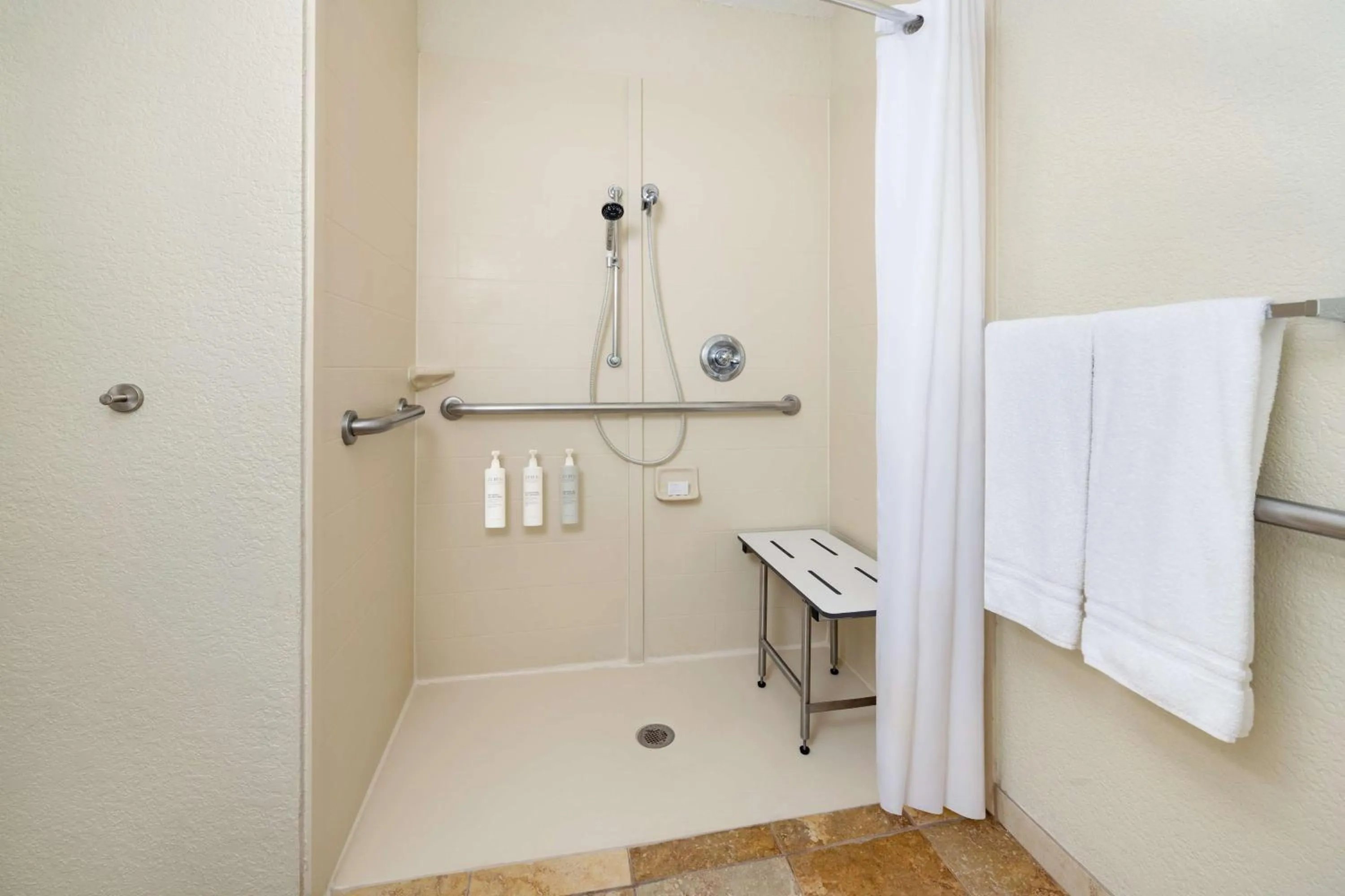 Bathroom in Homewood Suites by Hilton Dallas-DFW Airport N-Grapevine