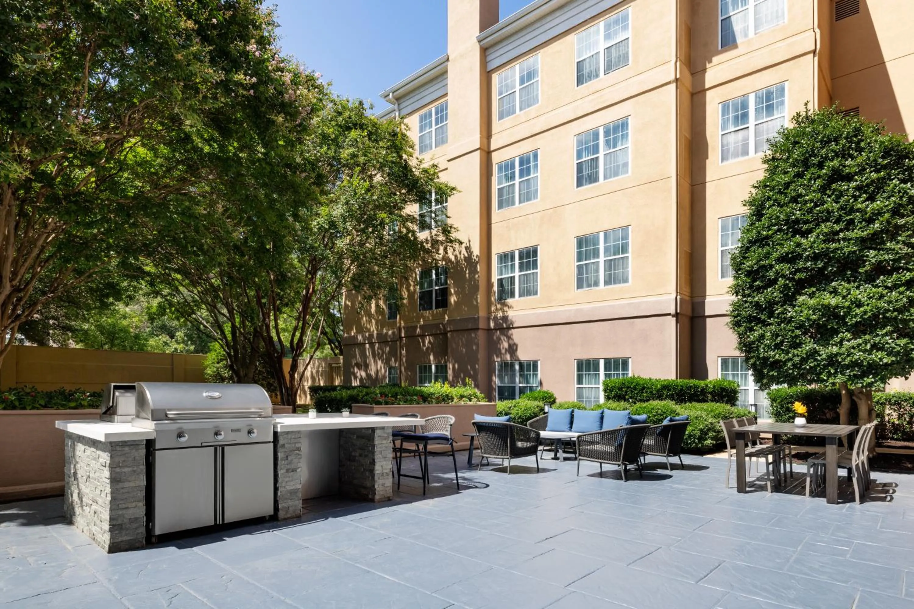 BBQ facilities in Homewood Suites by Hilton Dallas-DFW Airport N-Grapevine