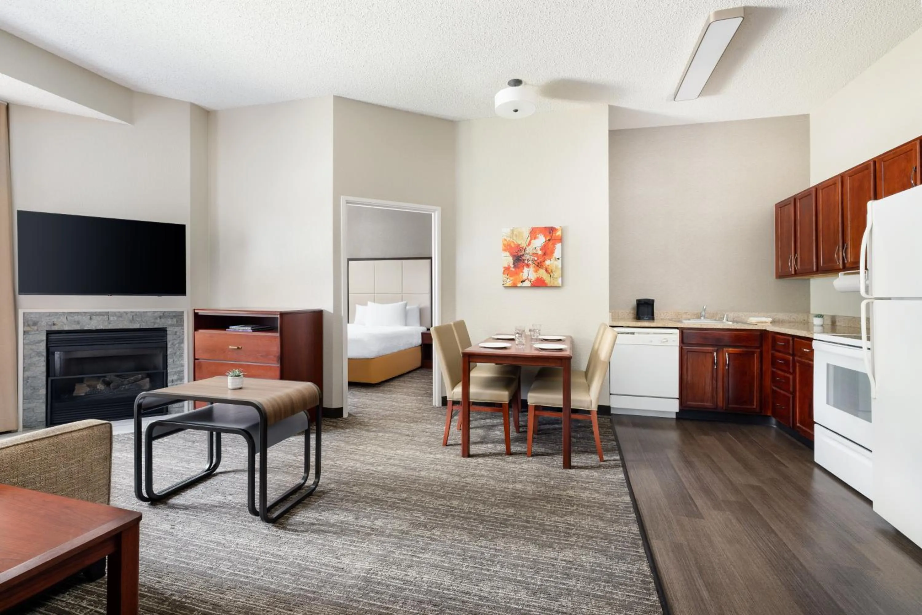 Guests in Homewood Suites by Hilton Dallas-DFW Airport N-Grapevine