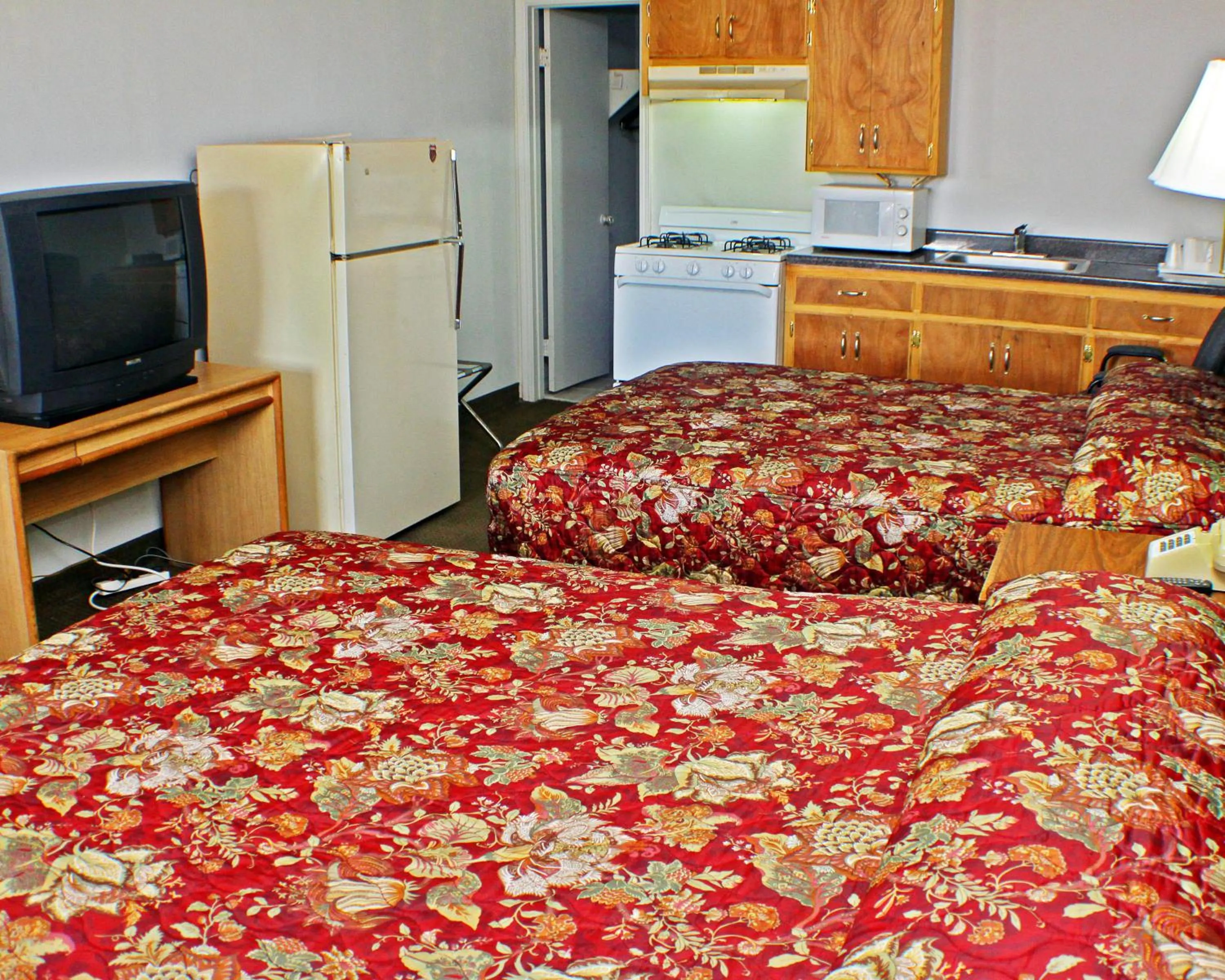 Bed in American Dream Inn